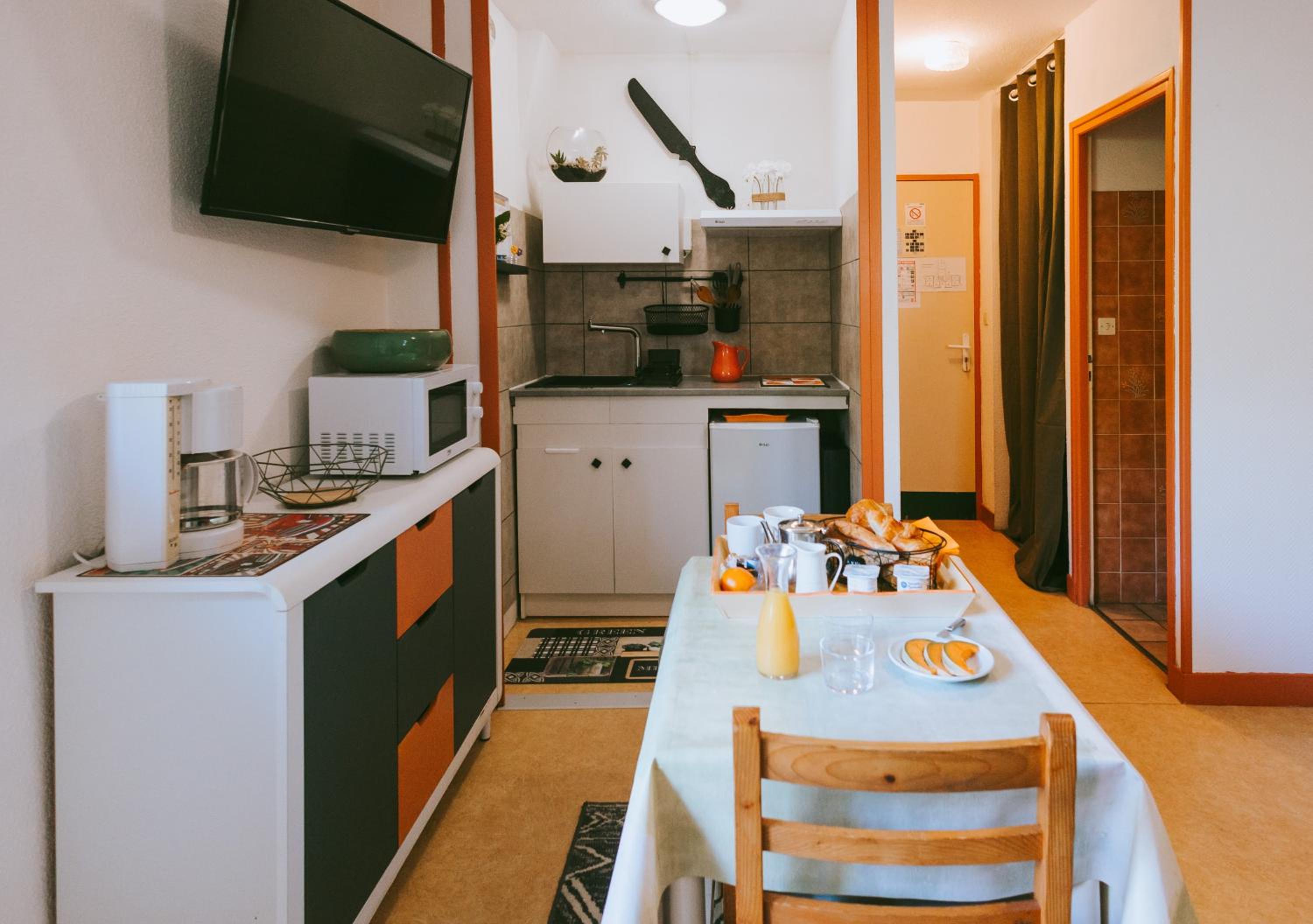 Studio with Terrace