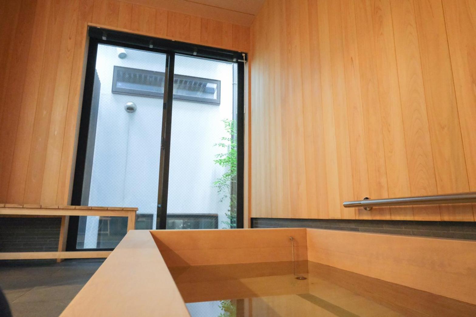 Double Room with Private Bathroom - Photo 6