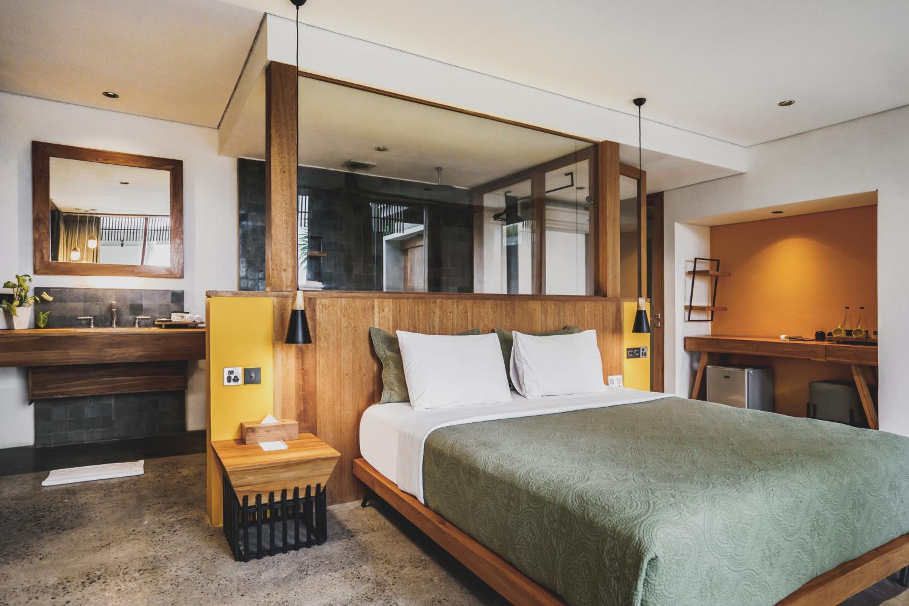 One-Bedroom Suite with Pool and One-Time Afternoon Tea  - Photo 14