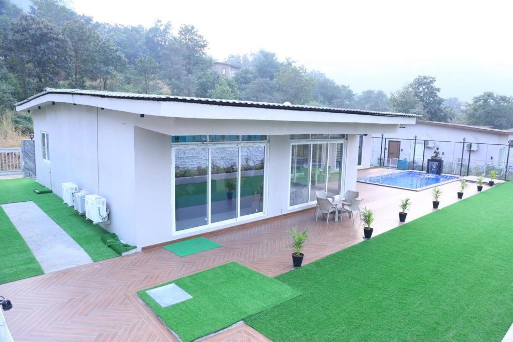 Three-Bedroom Villa photo 3