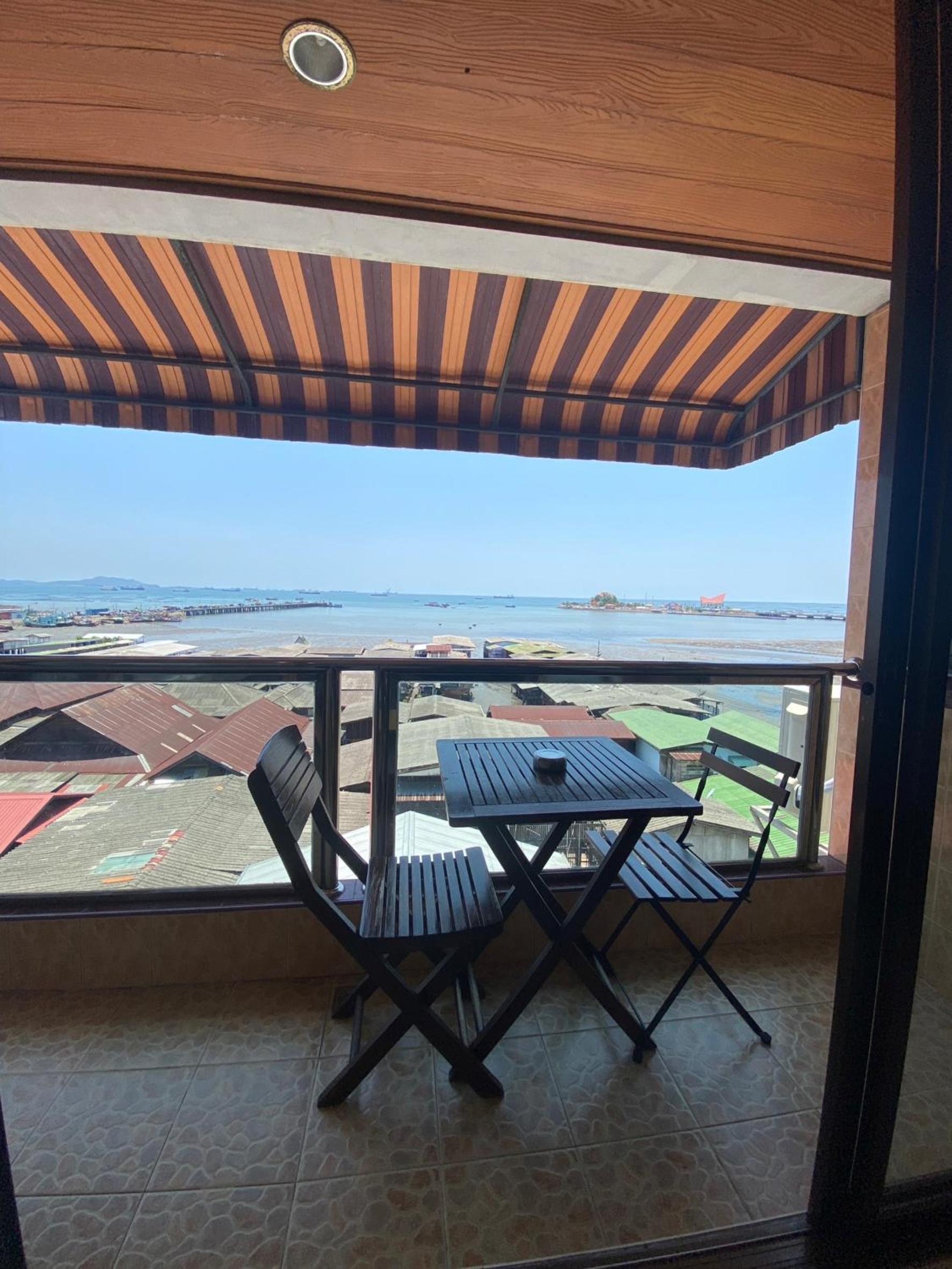 Superior Suite with Sea View photo 2