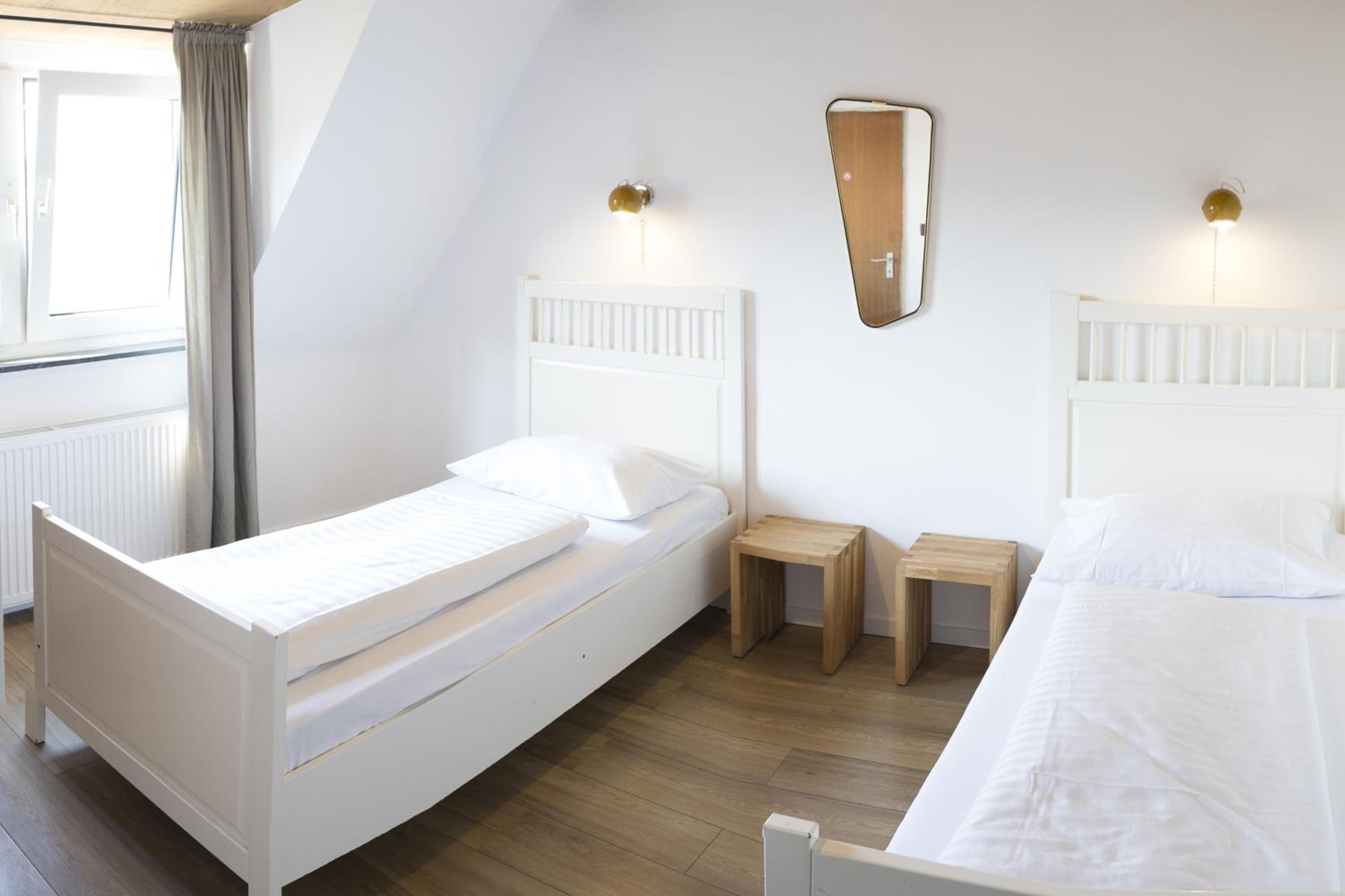 Twin Room with Bathroom photo 3