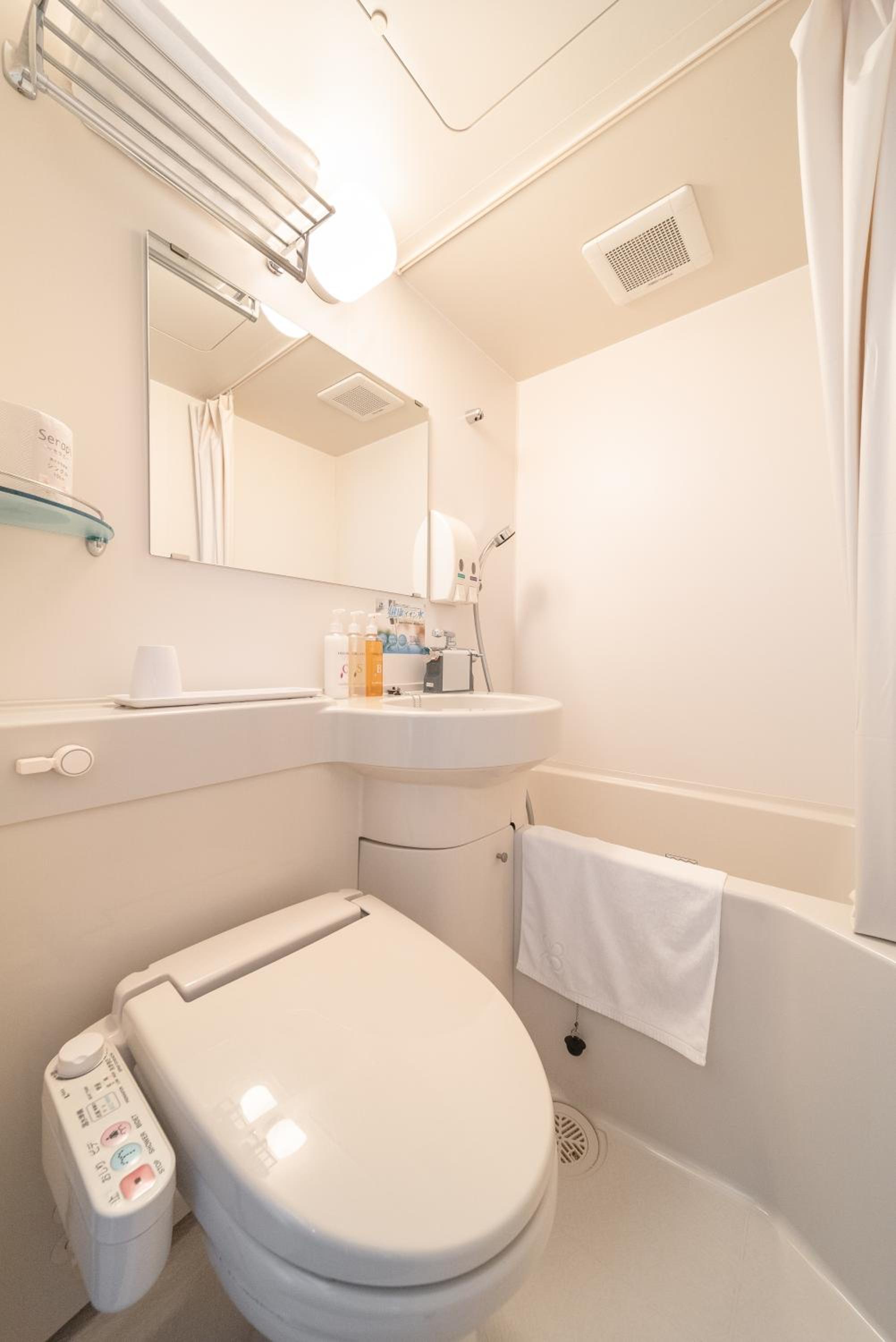 Economy Double Room - Non-Smoking - Photo 9