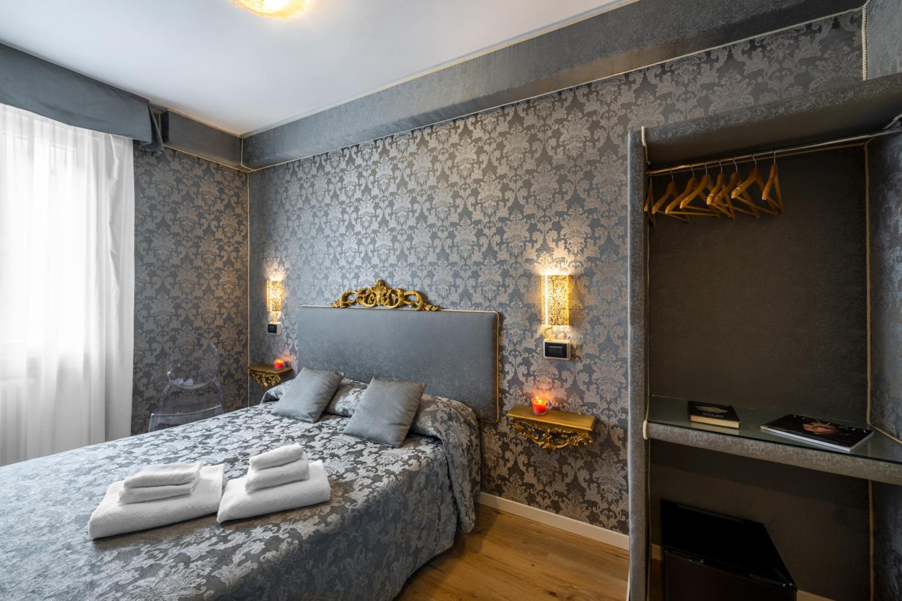 Small Double Room photo 1