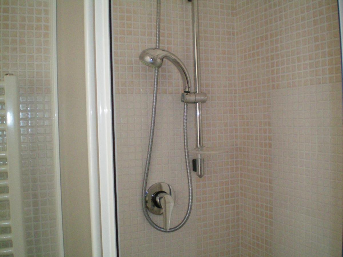 Standard Single Room with Shower photo 1