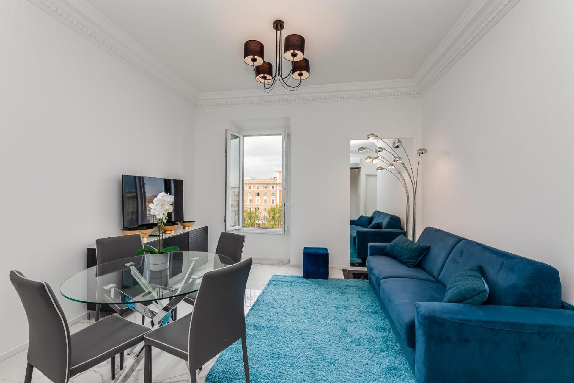 One-Bedroom Apartment