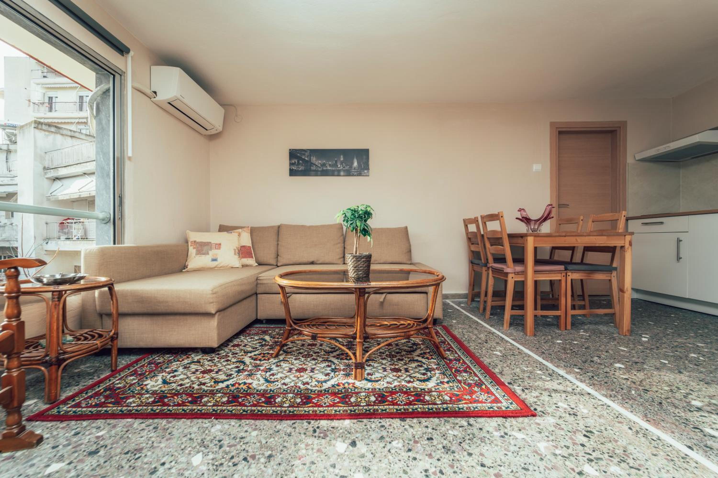 One-Bedroom Apartment