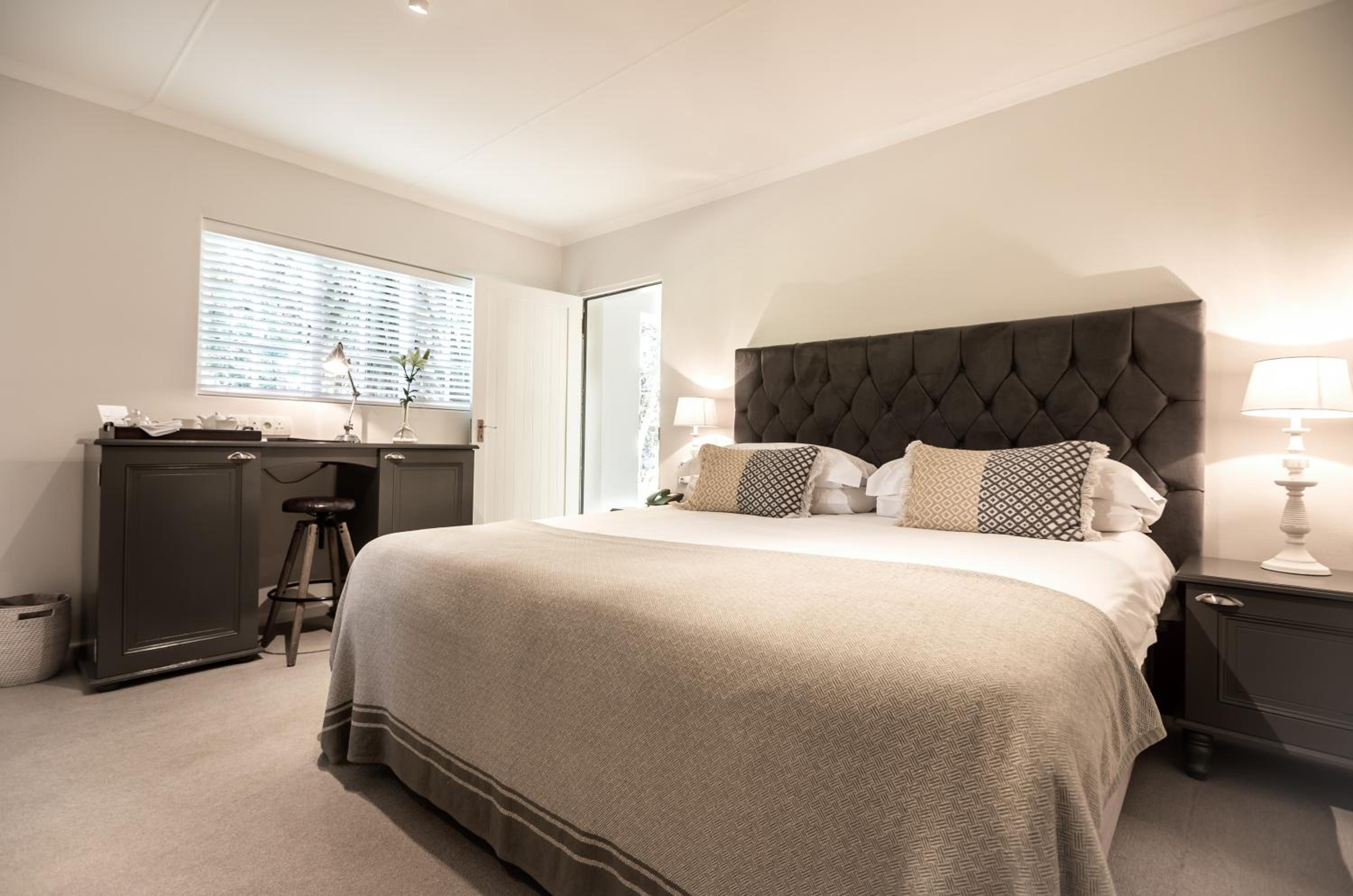 Twin/Double Room photo 3