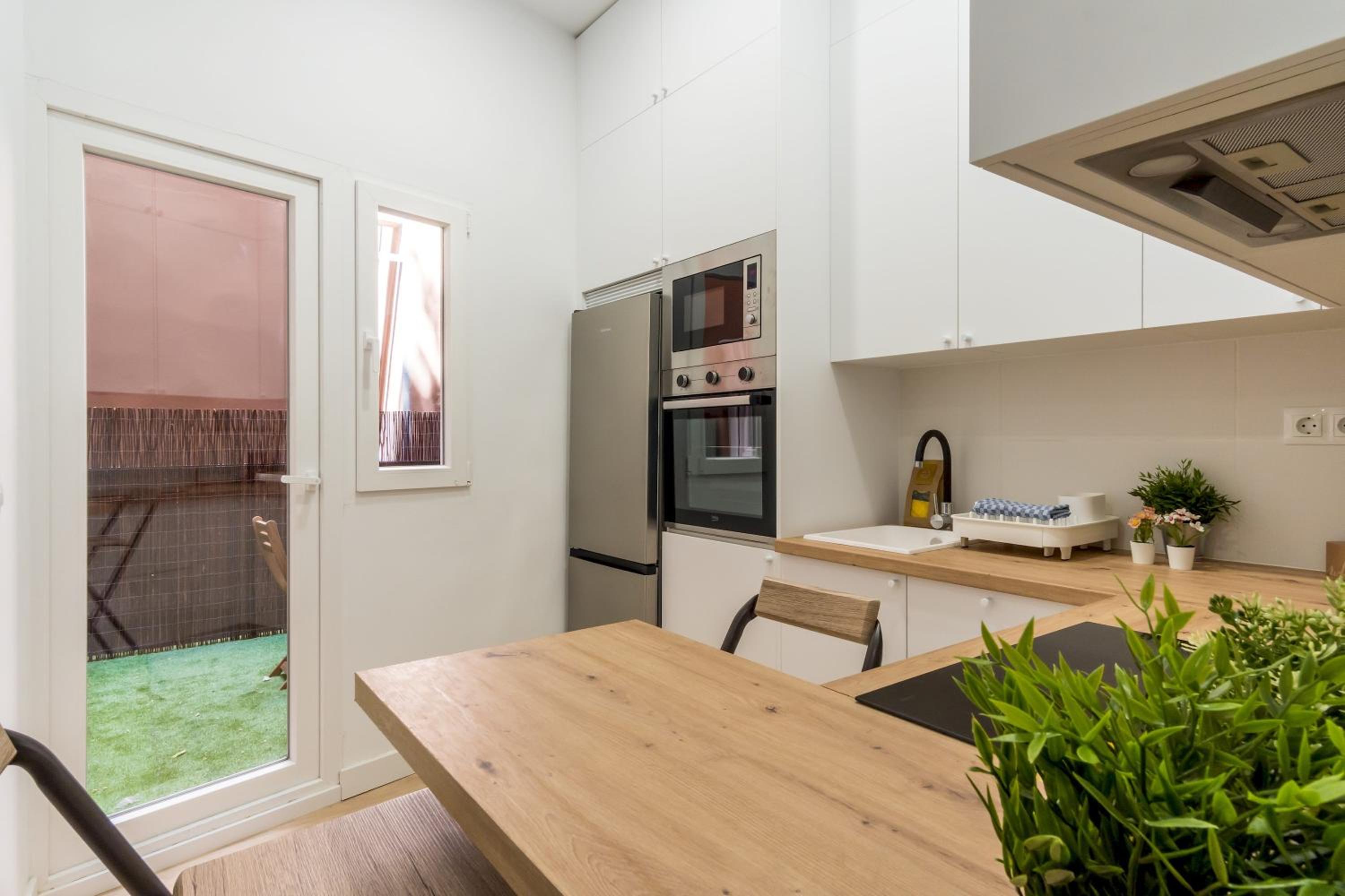 Apartment photo 2