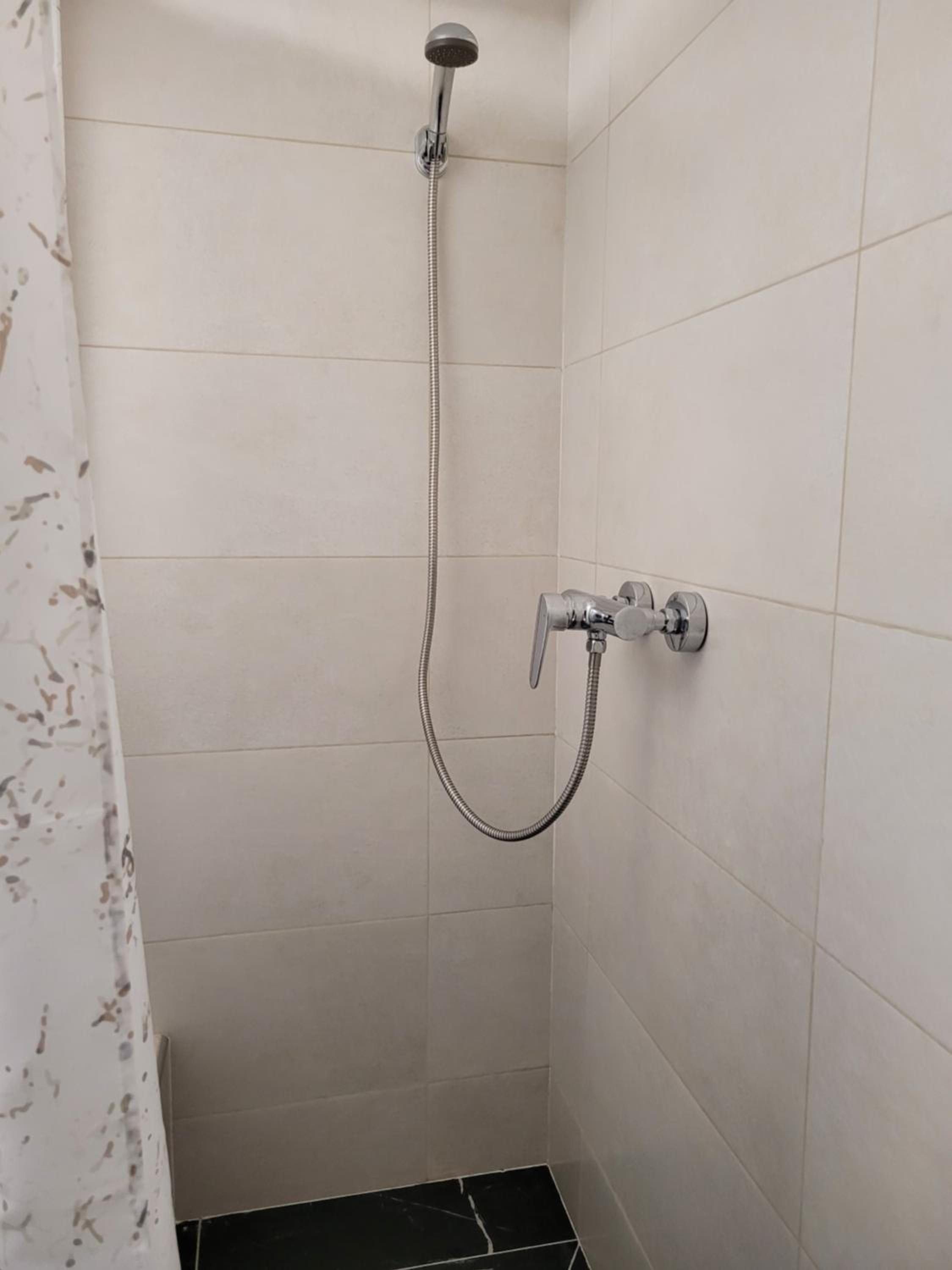 Triple Room with Shower - Photo 4