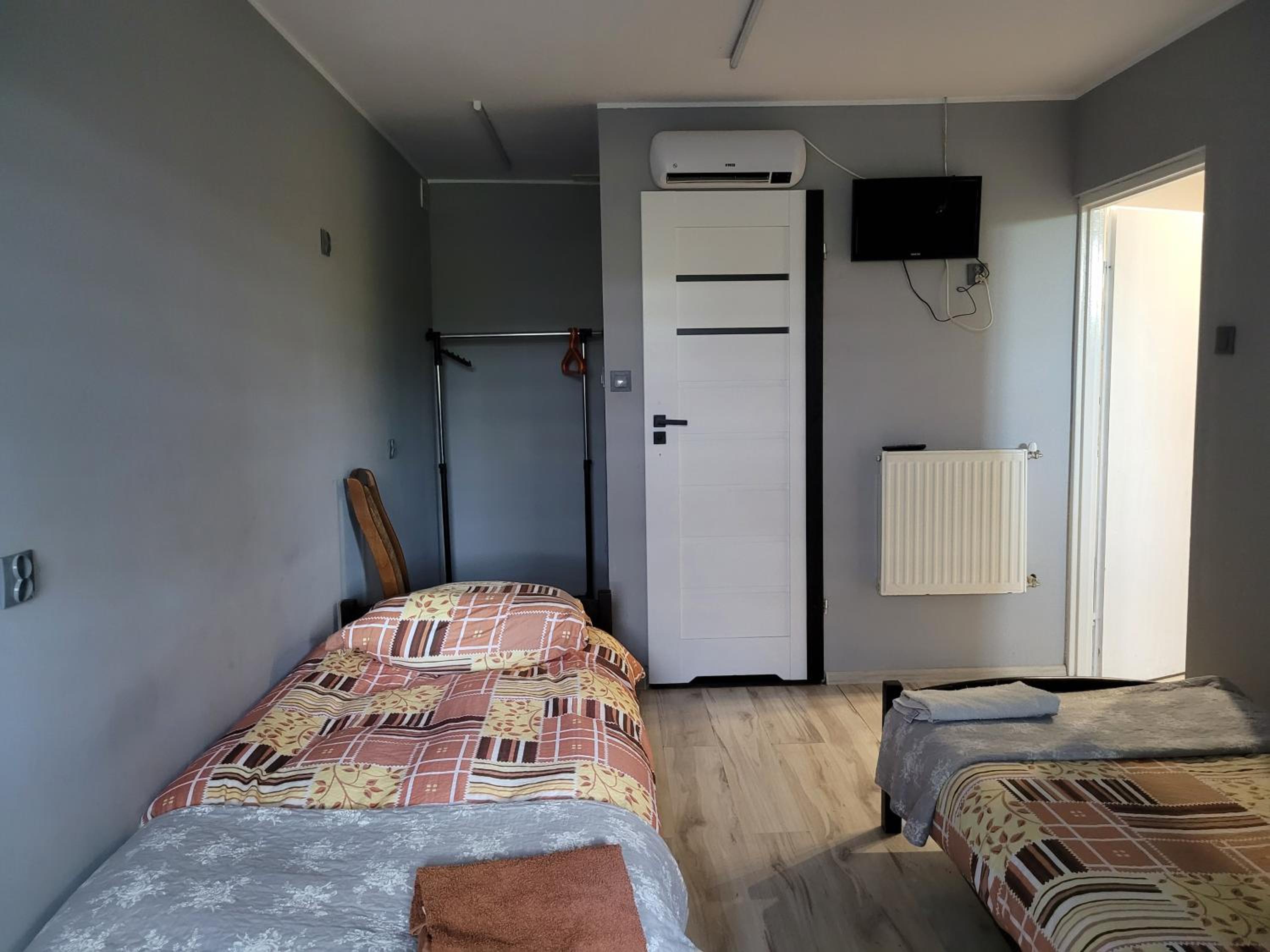 Triple Room with Shower - Photo 3