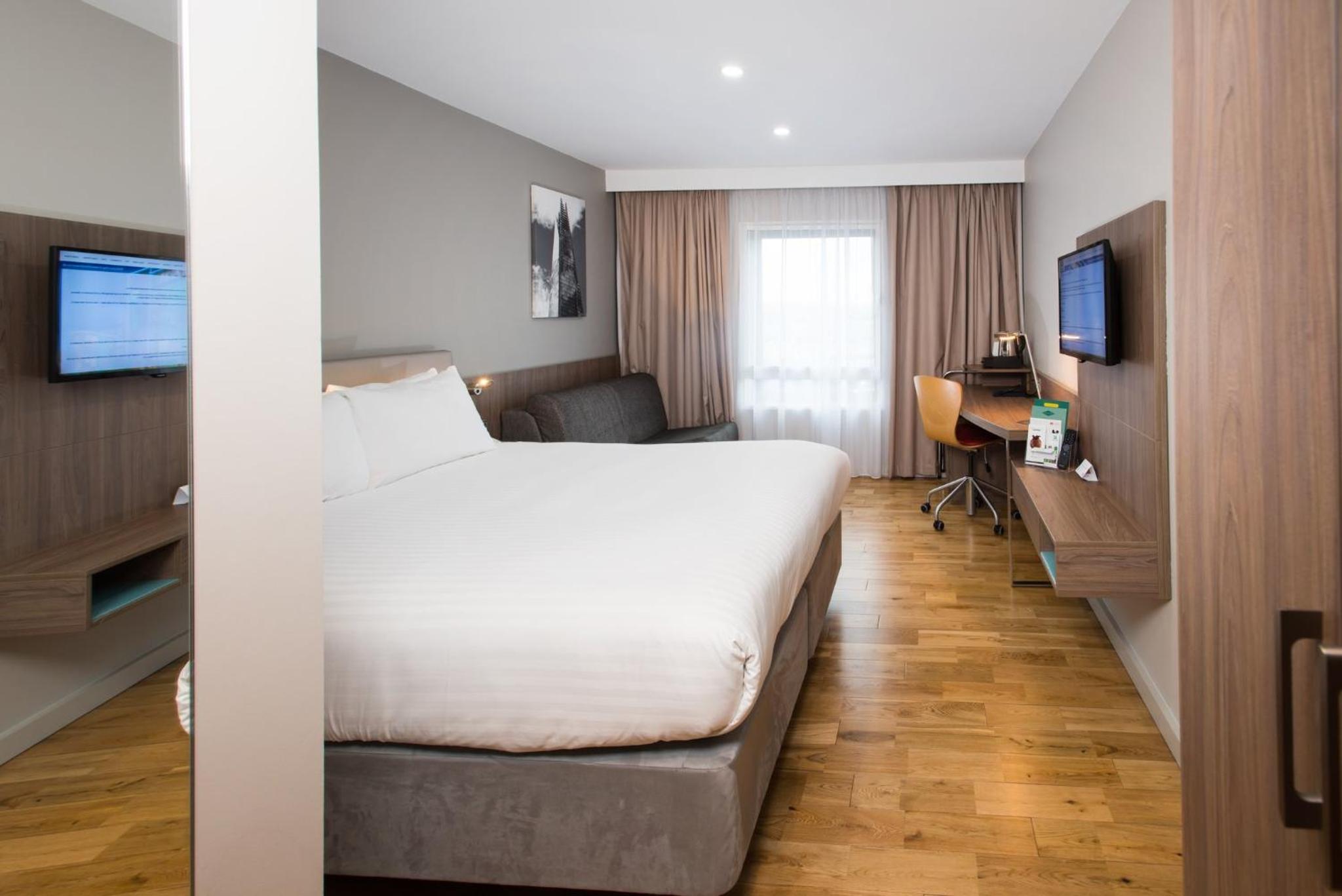 Holiday Inn London West by IHG — photo 108