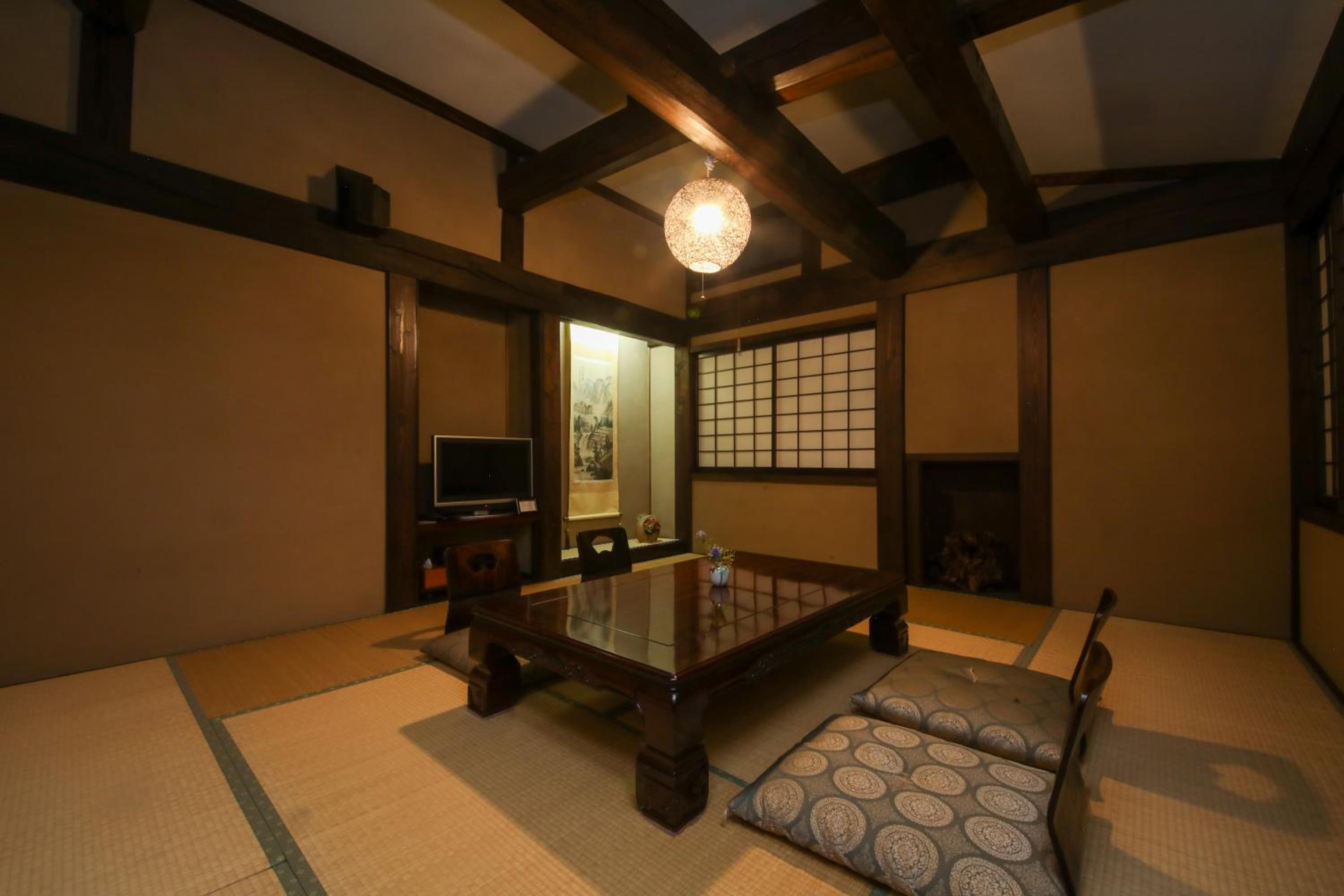 Family Room with Tatami Area