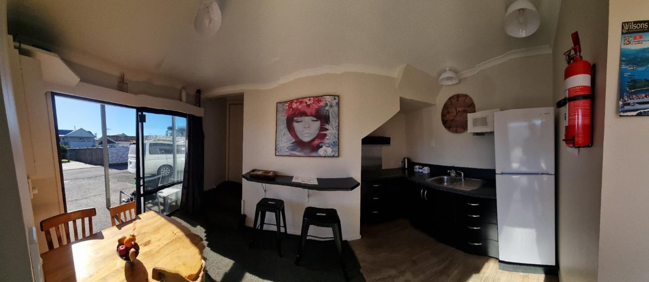 Two-Bedroom Townhouse photo 2