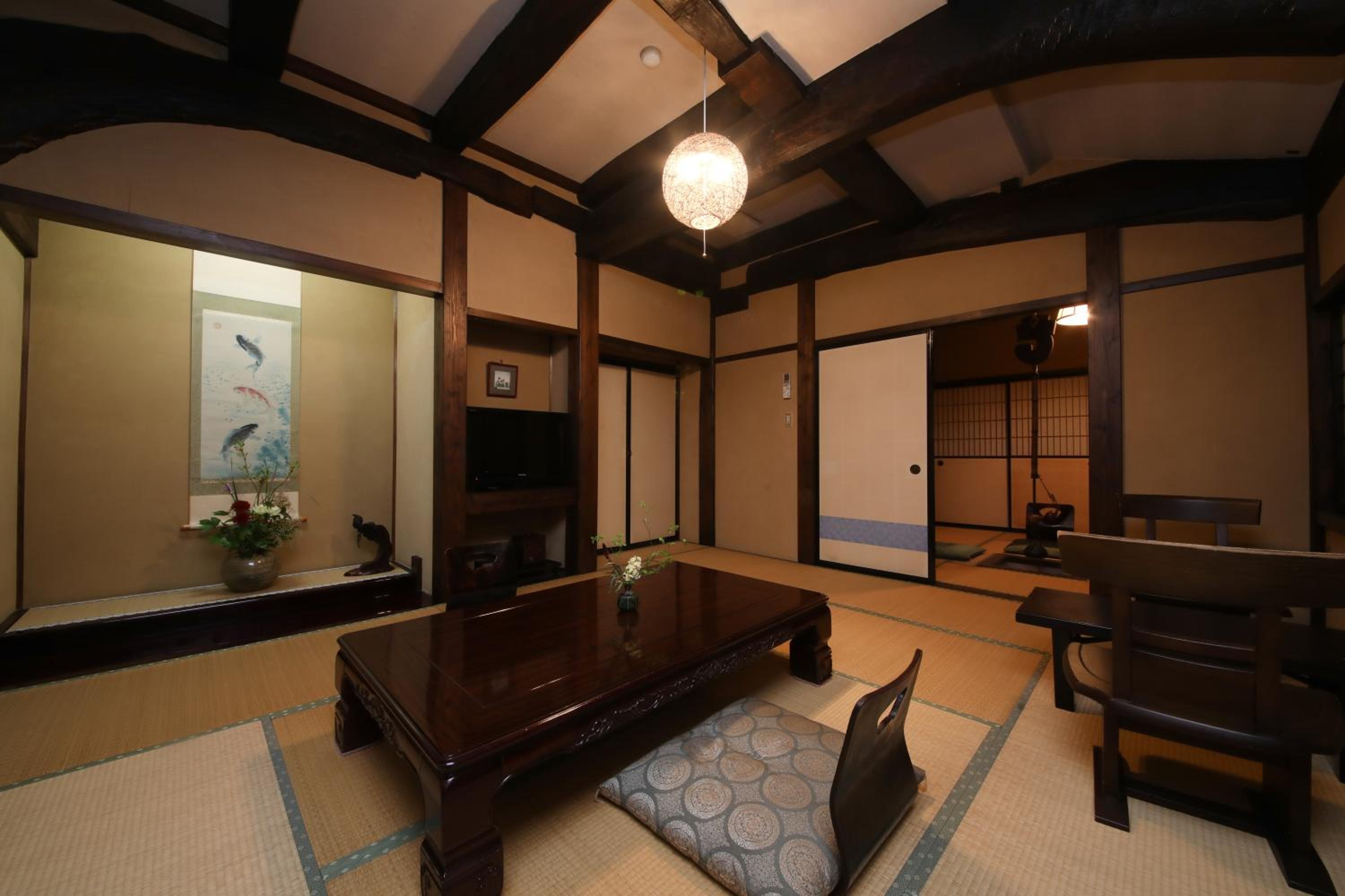 Standard Japanese Style Room thumbnail 5