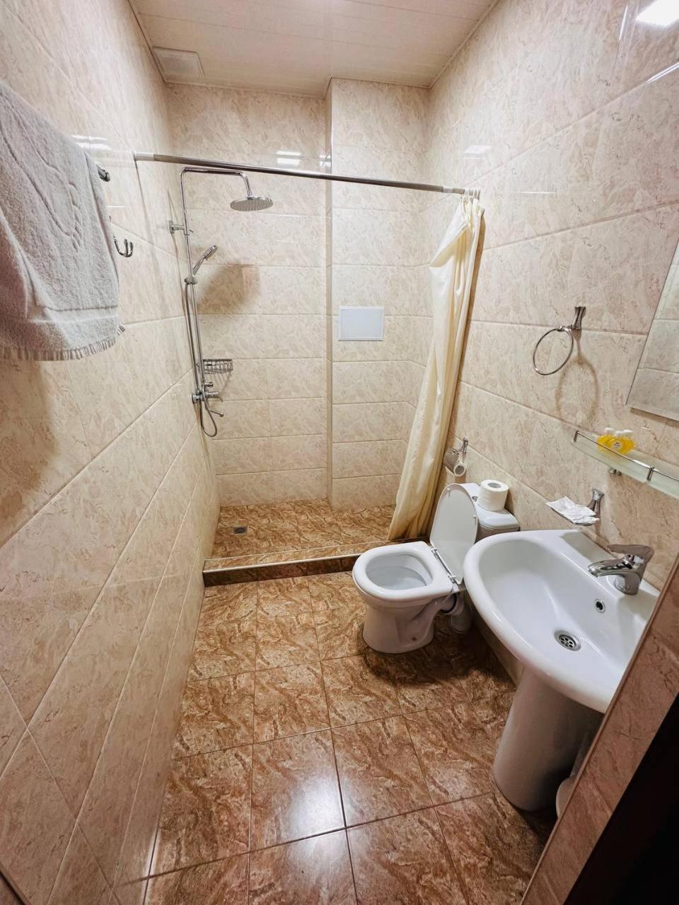 Classic Triple Room - Photo 3