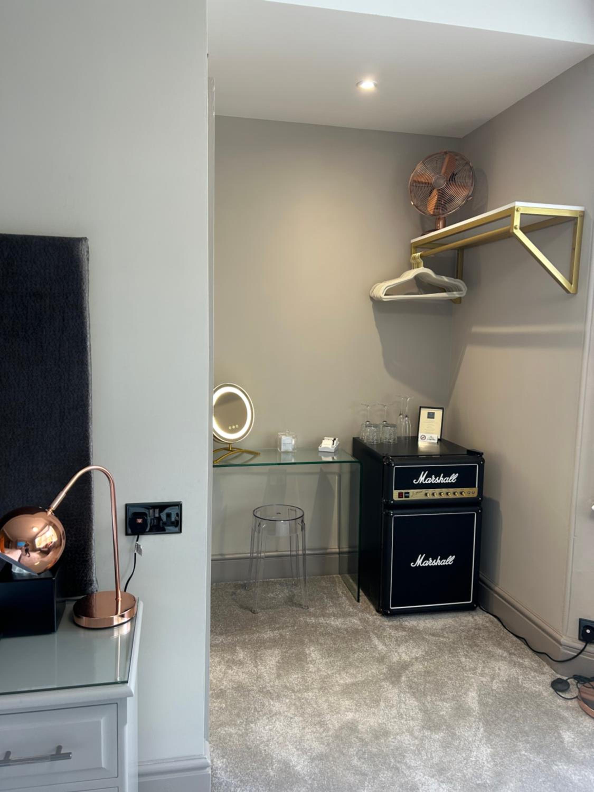 Superior Deluxe Double or Twin Room  - Photo 5