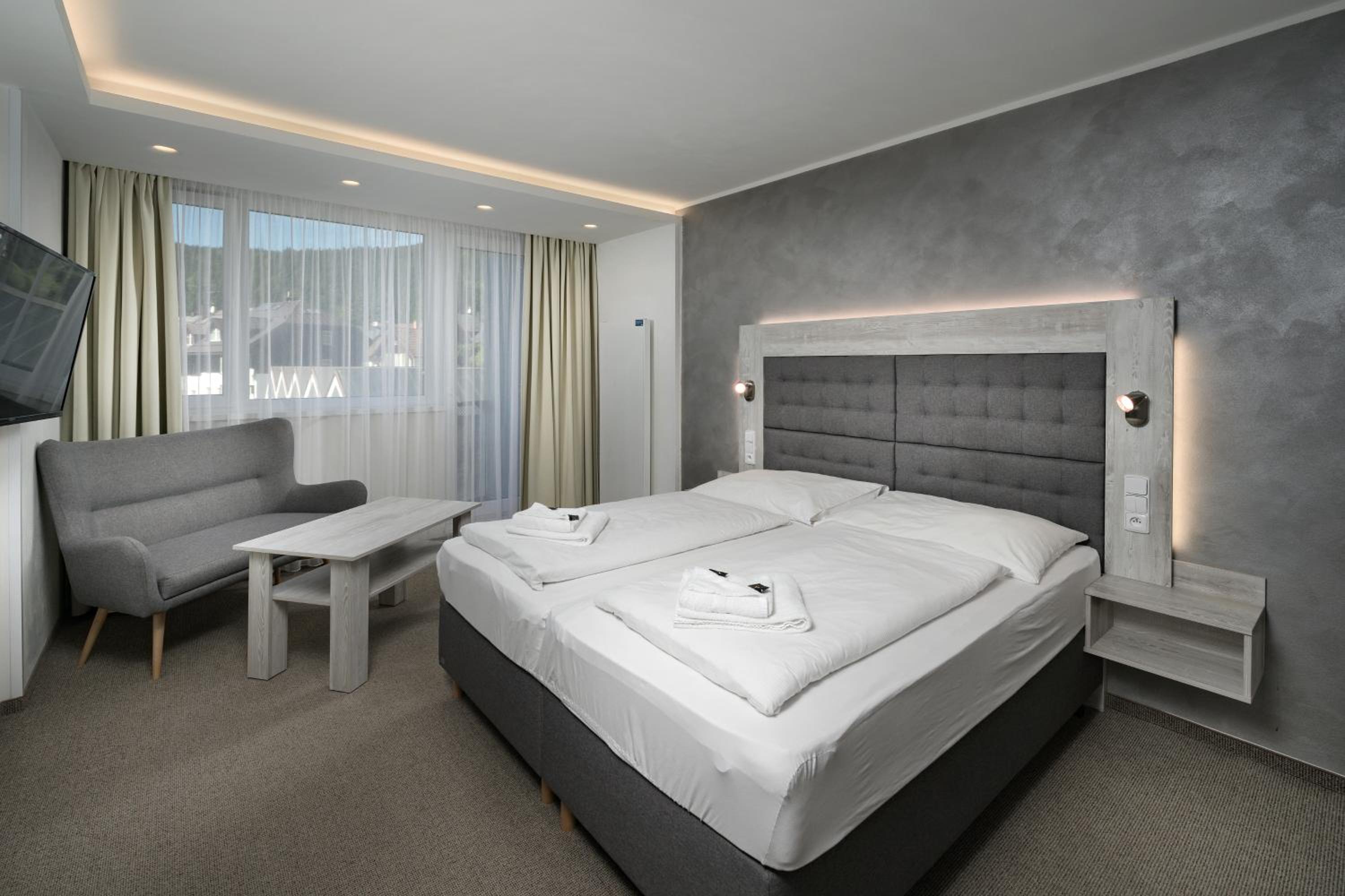 Comfort Suite with Balcony - Photo 1
