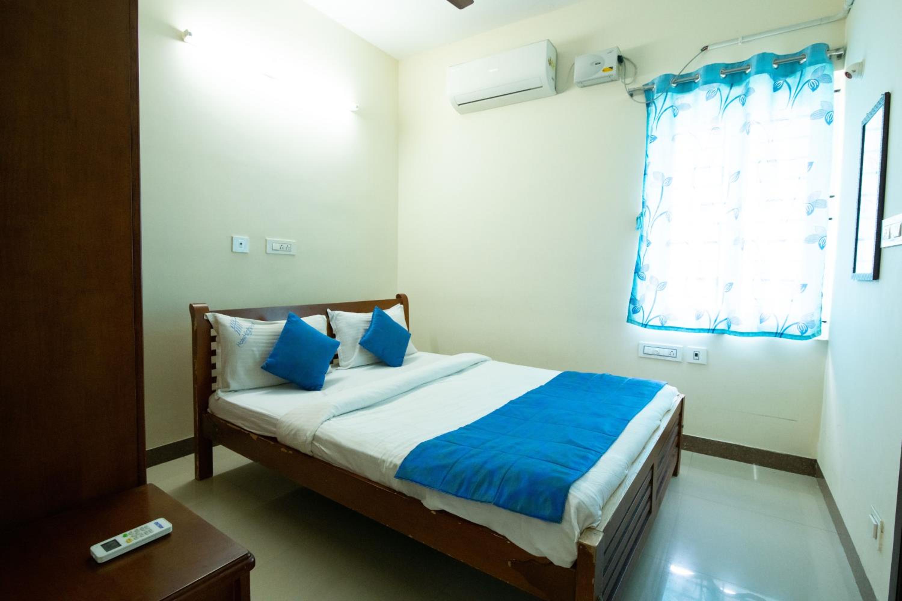Double Room - Photo 1