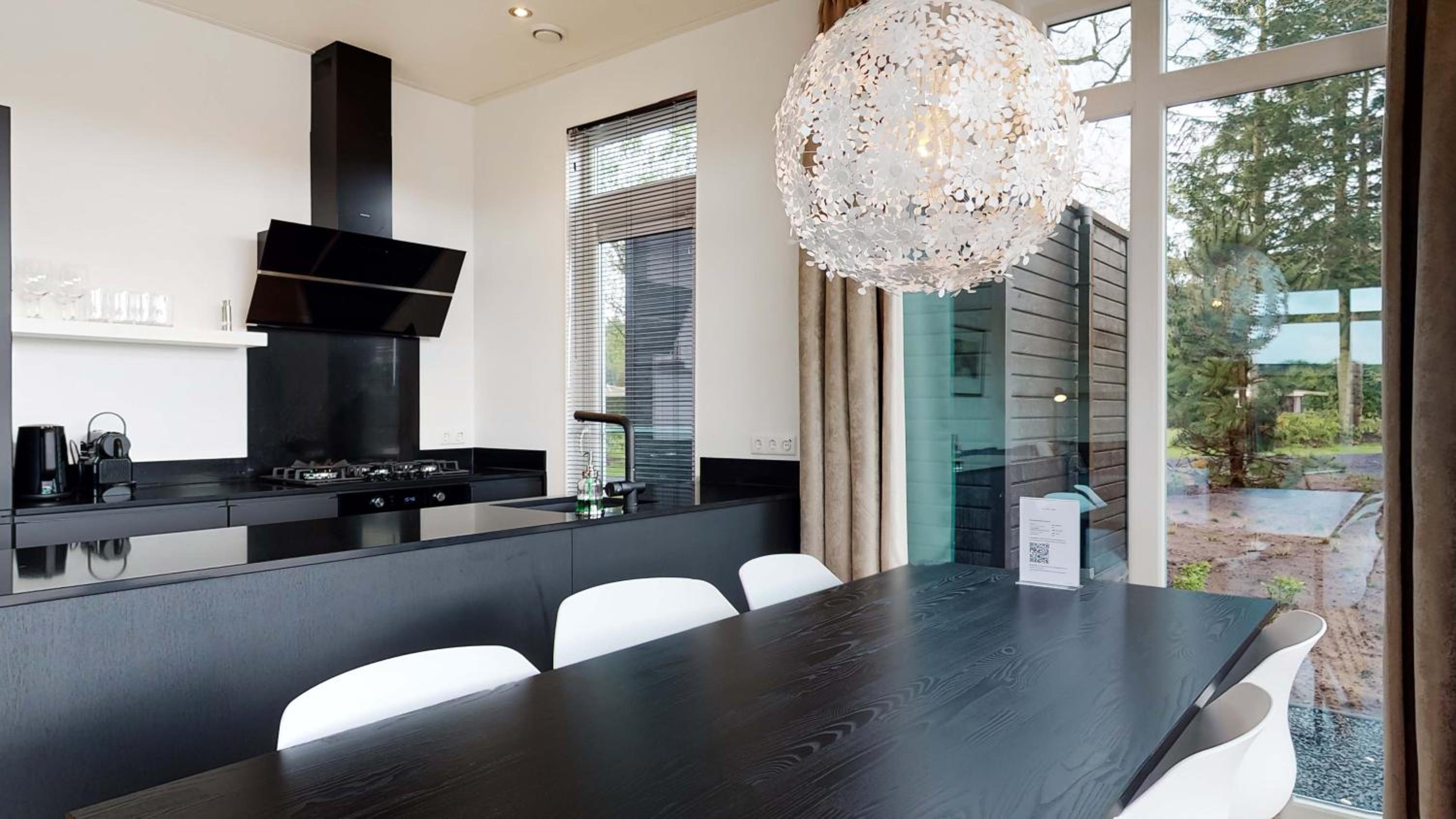 Superior Villa photo 2