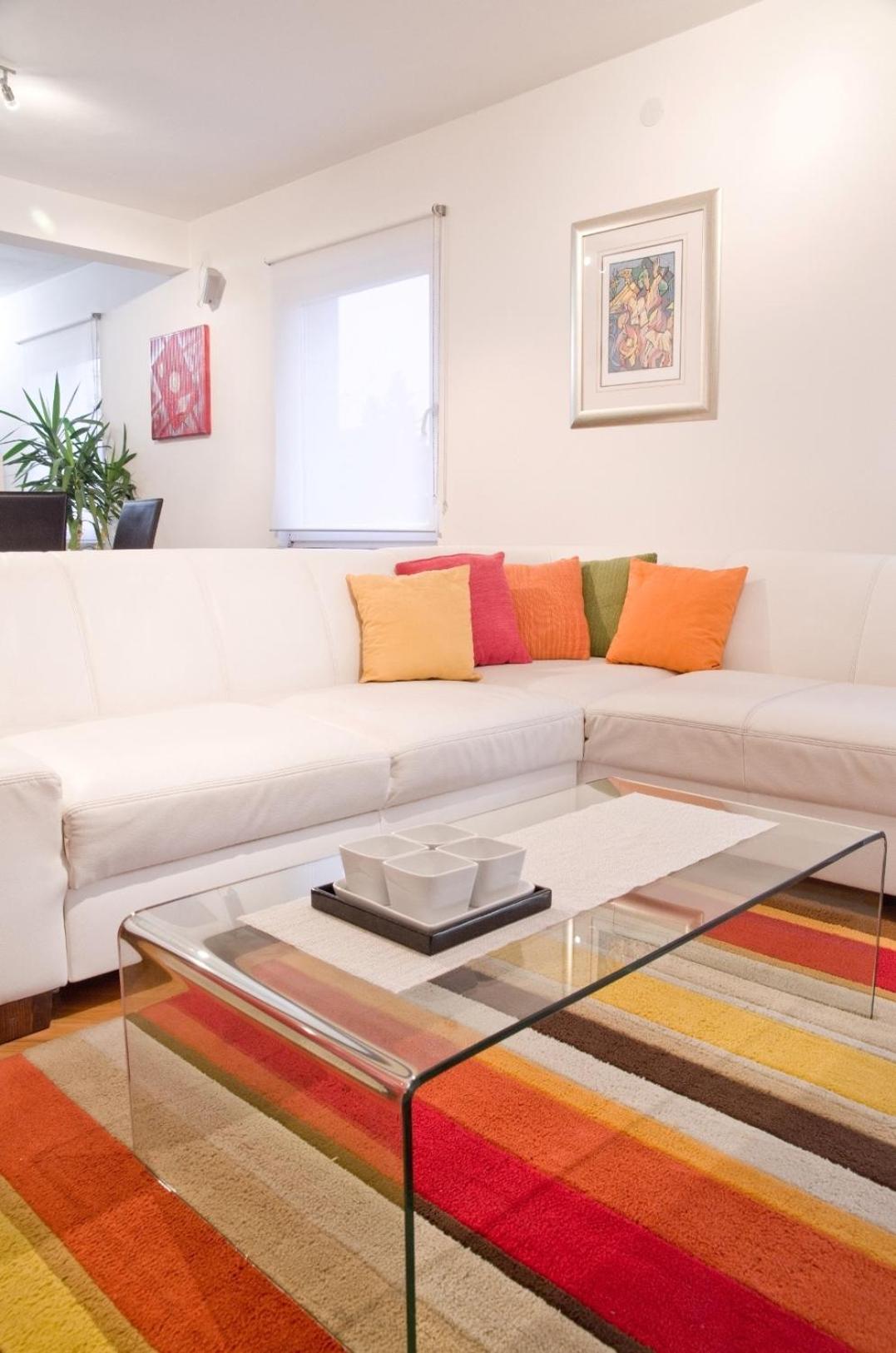Three-Bedroom Apartment - Photo 12