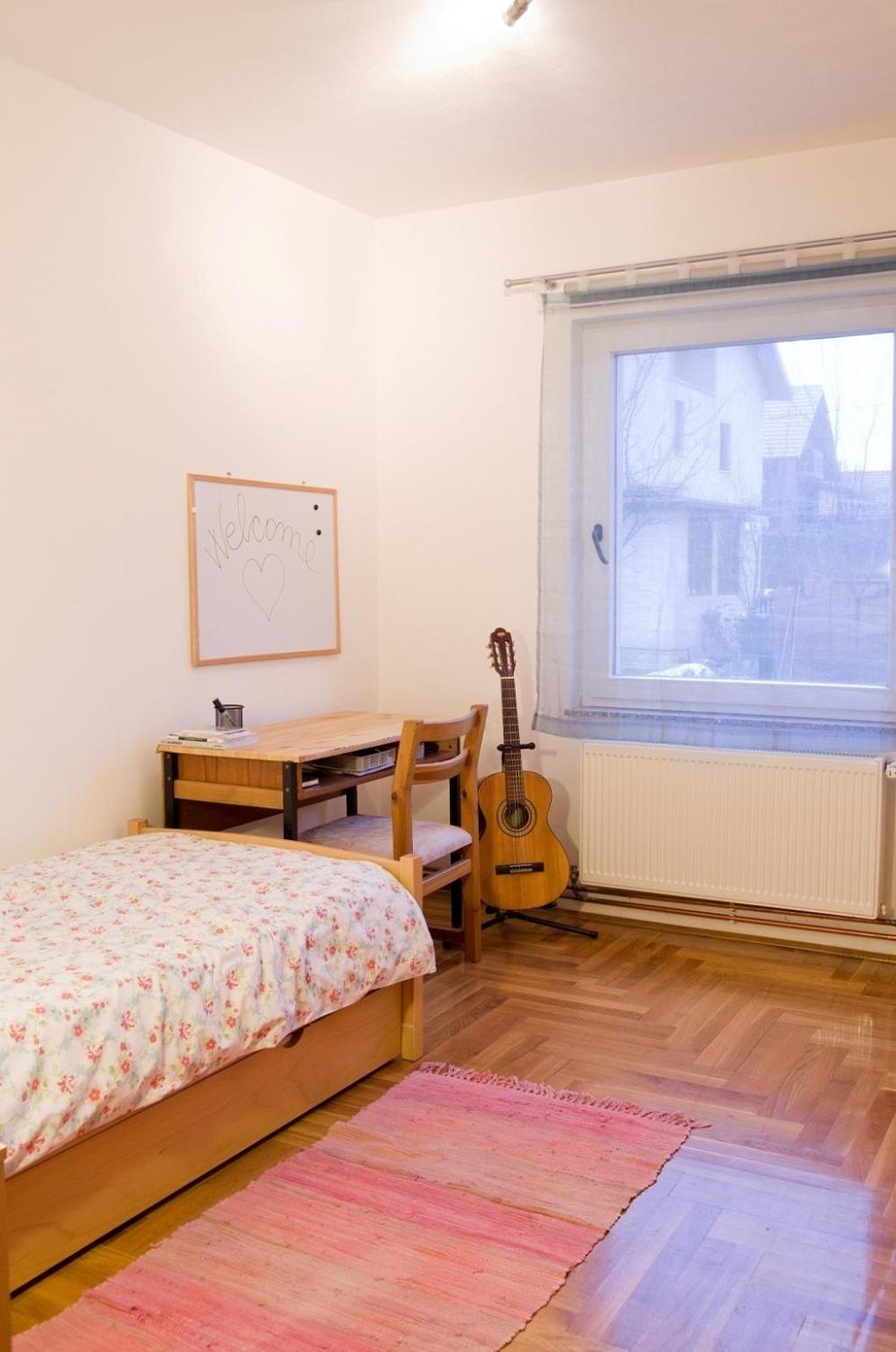 Three-Bedroom Apartment - Photo 5