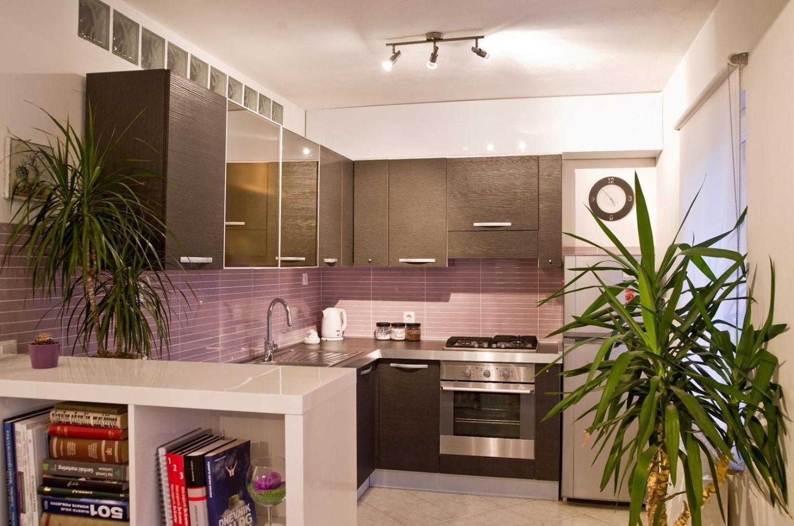 Three-Bedroom Apartment - Photo 9