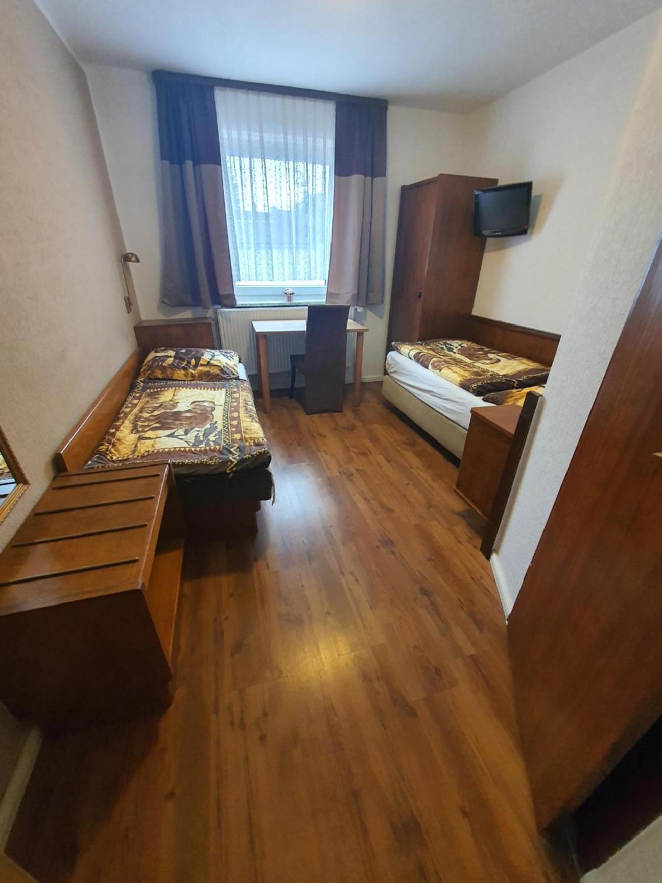 Standard Twin Room photo 1