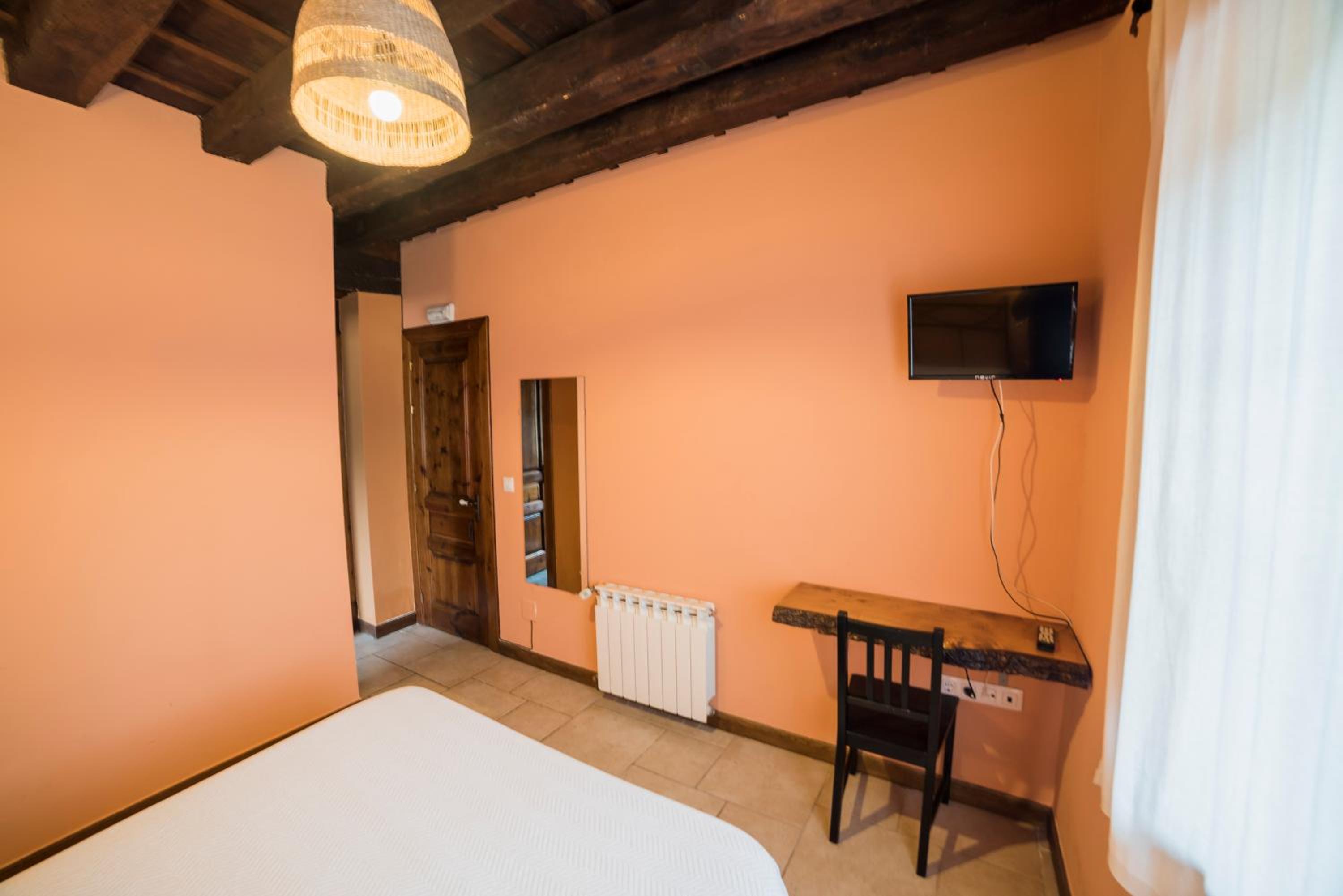 Standard Double or Twin Room photo 3