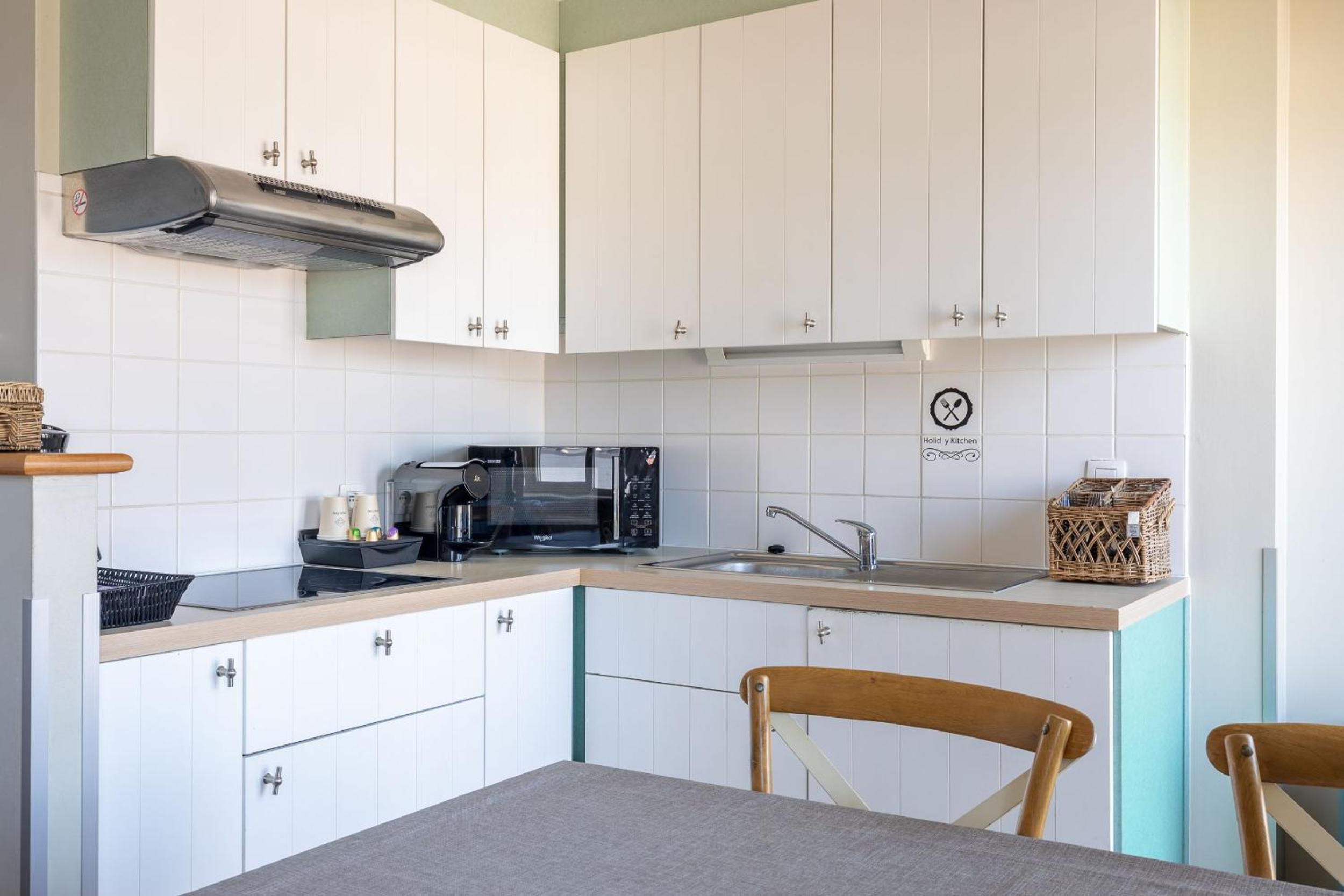 Comfort Apartment - Photo 8