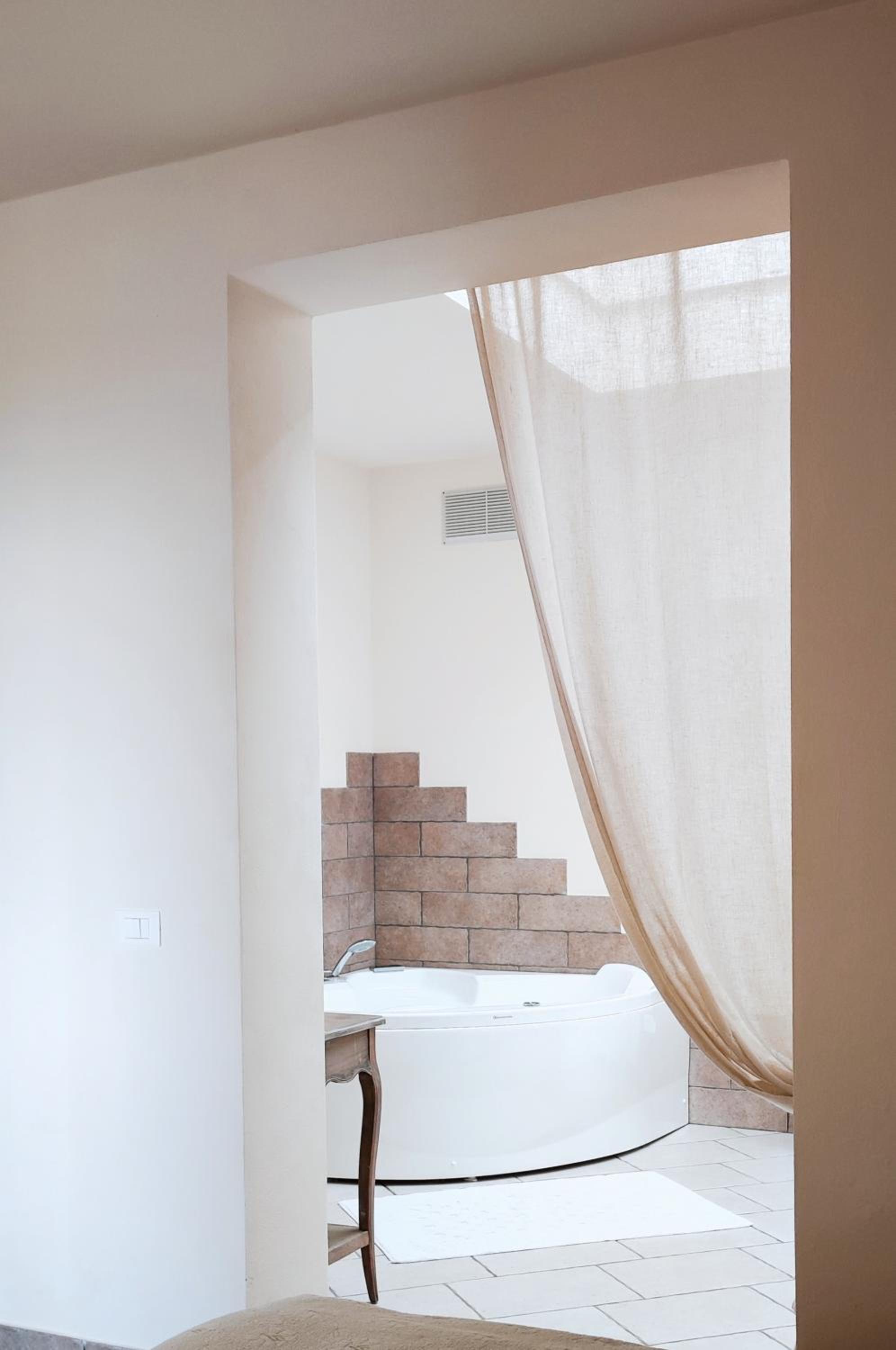 Superior One-Bedroom Apartment (4 Adults) photo 3