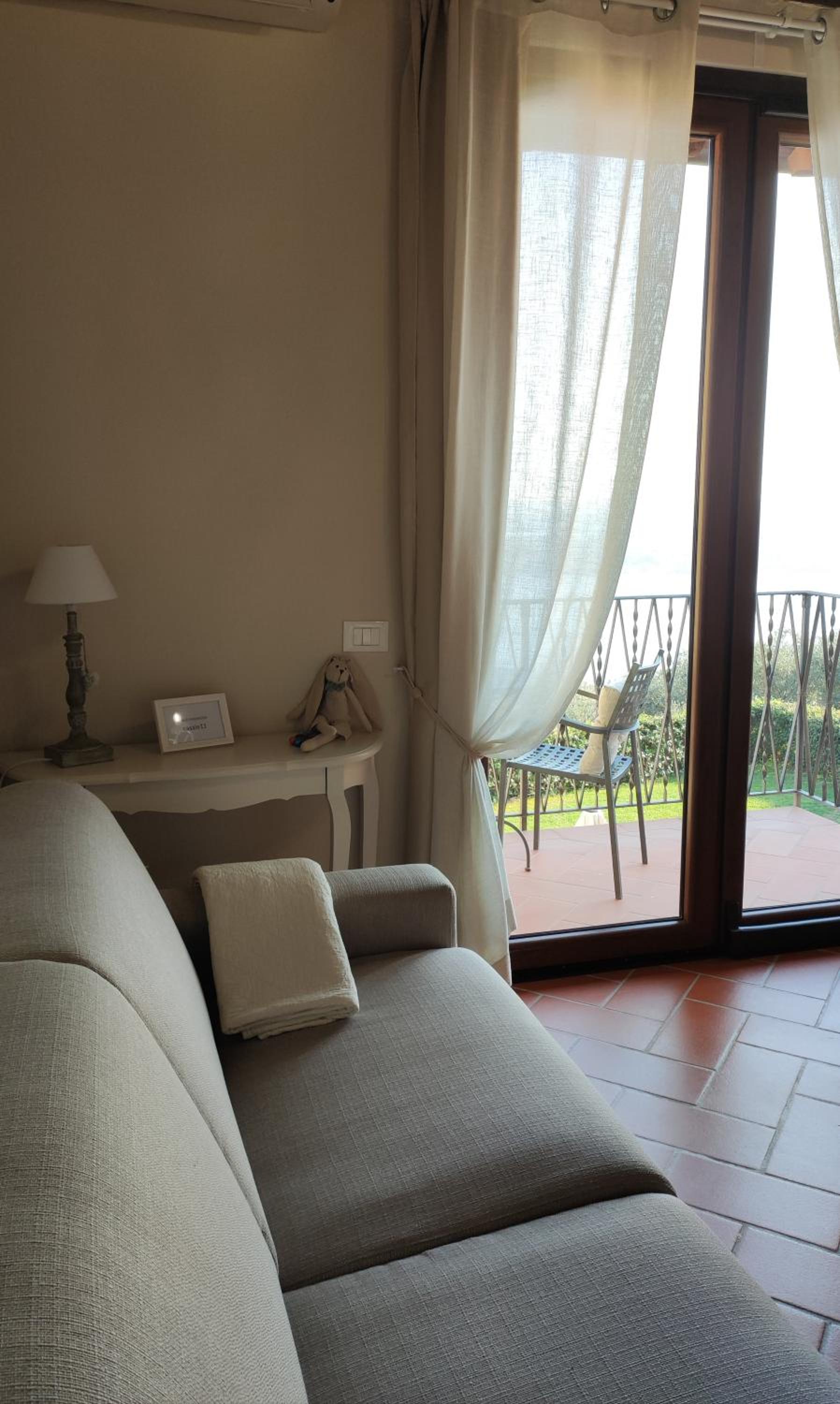 Apartment with Lake View photo 2