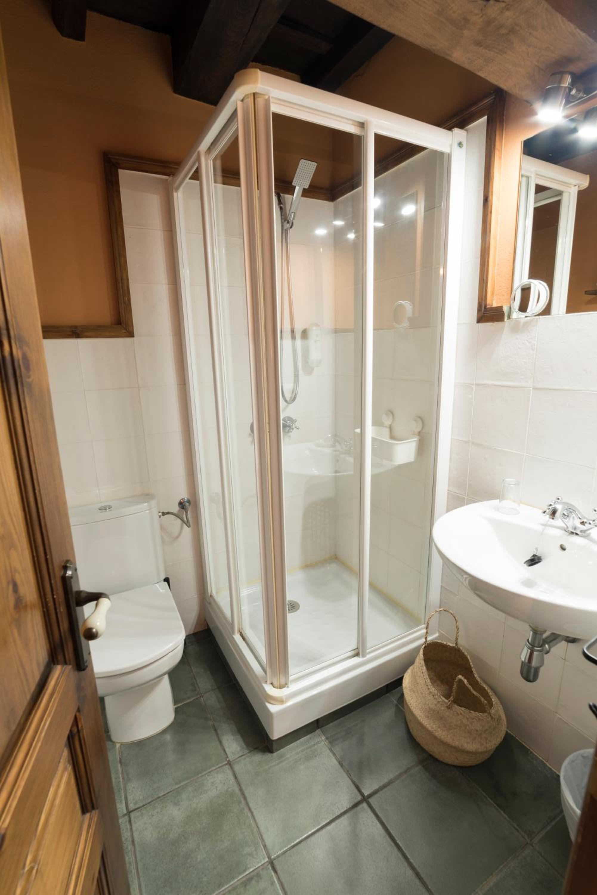 Budget Double Room photo 2