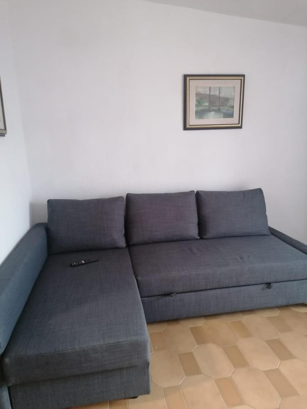 Studio Apartment photo 1