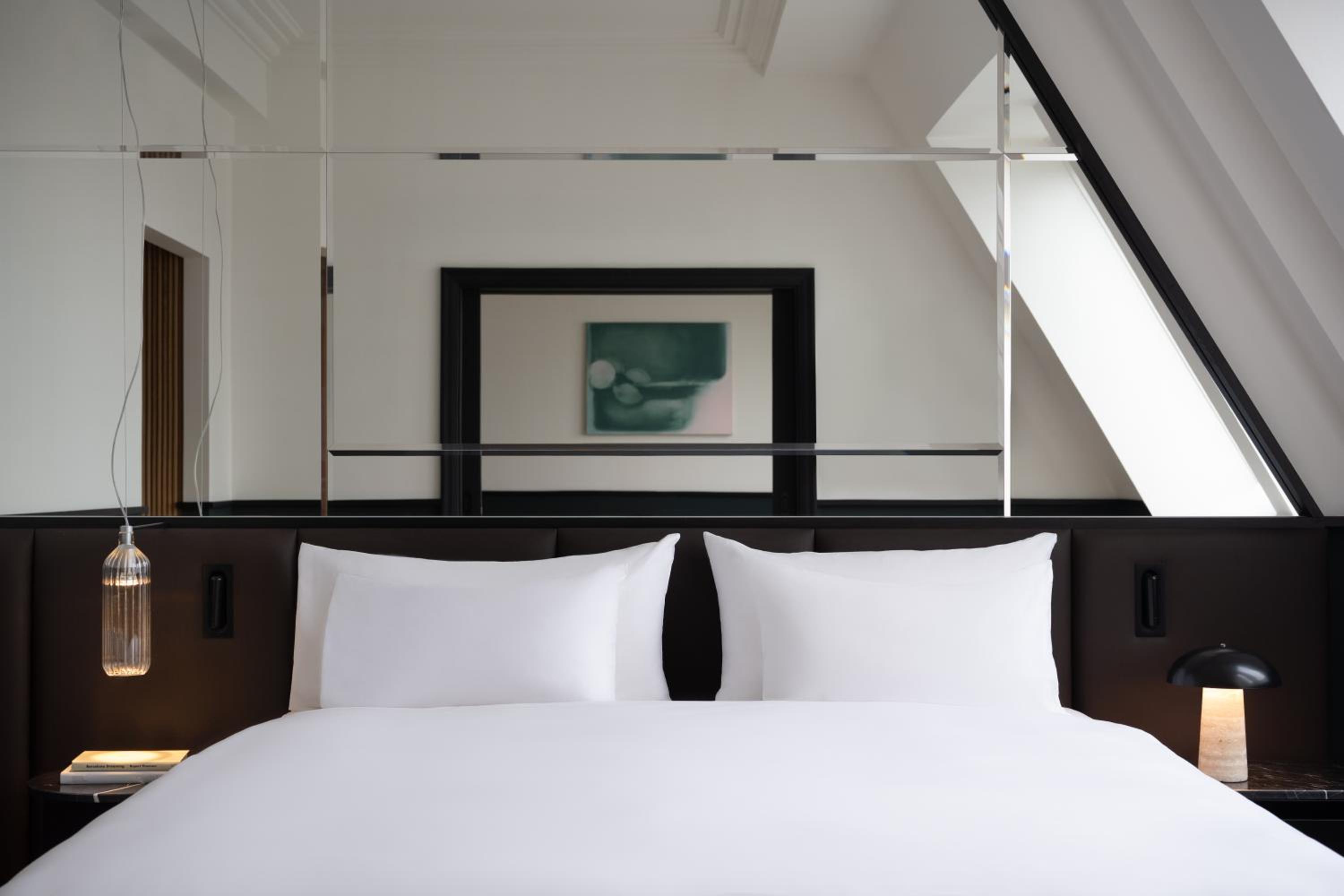 Almanac X Suite with Castle view - Photo 8