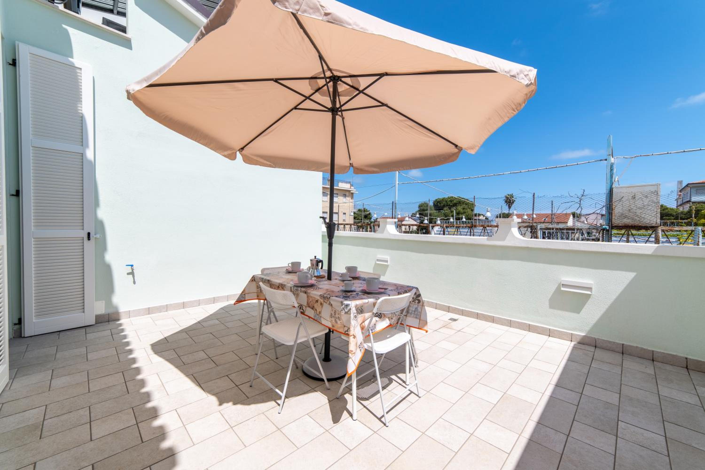 Apartment with Terrace photo 3
