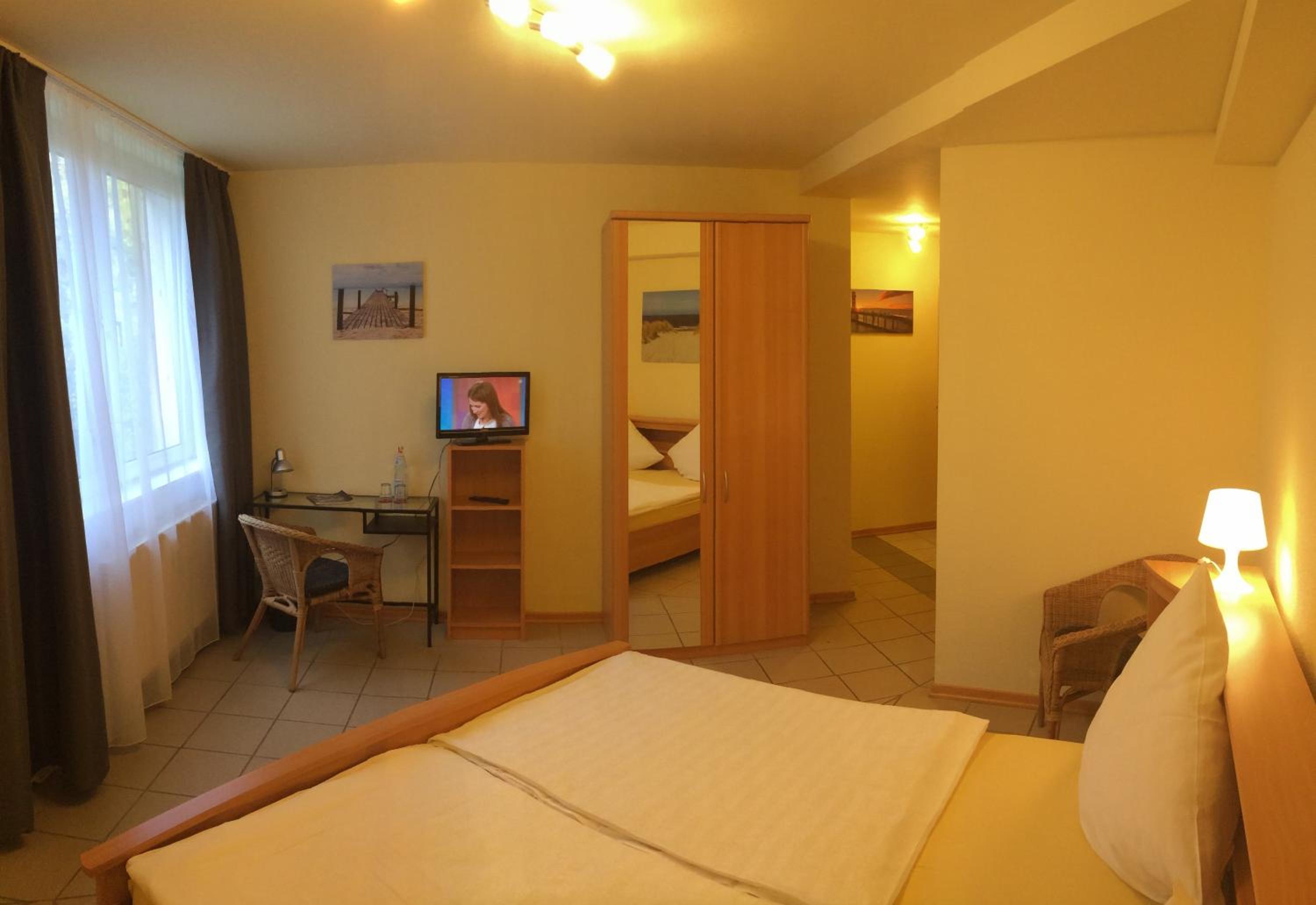 Double Room - Photo 1