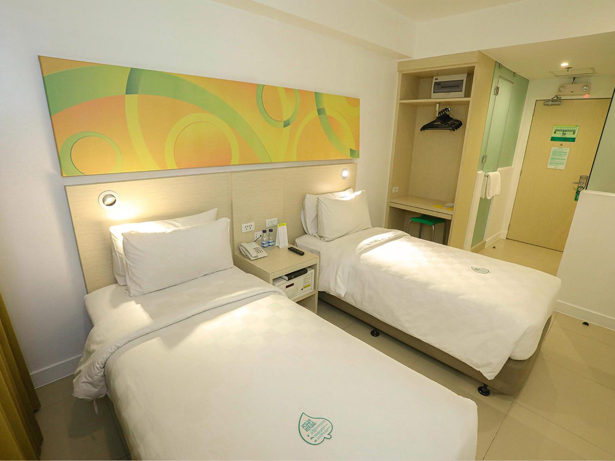 Standard Twin Room - Photo 1