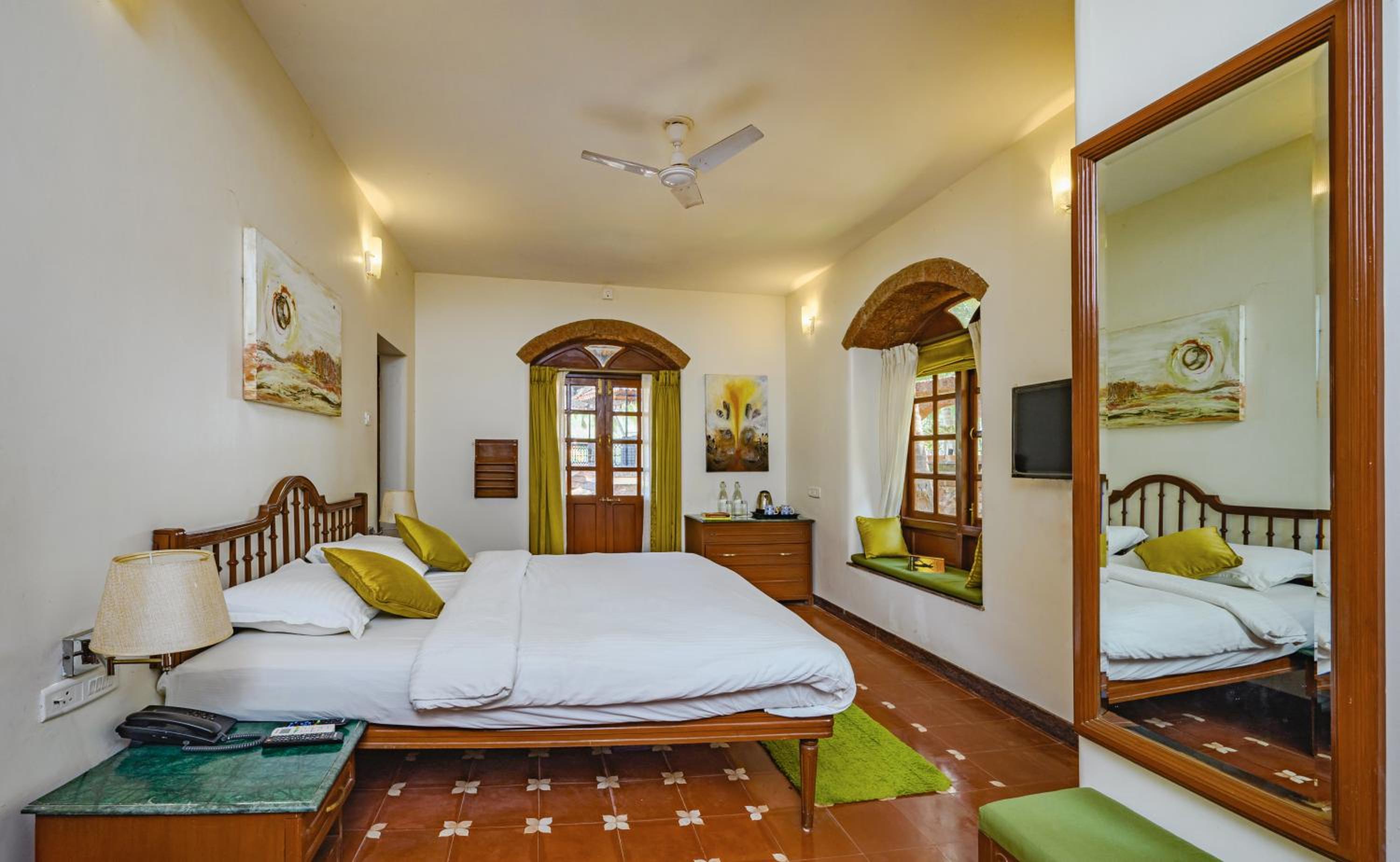Heritage Romance - Complimentary Evening Tea, 10% off on Laundry Service - Photo 1