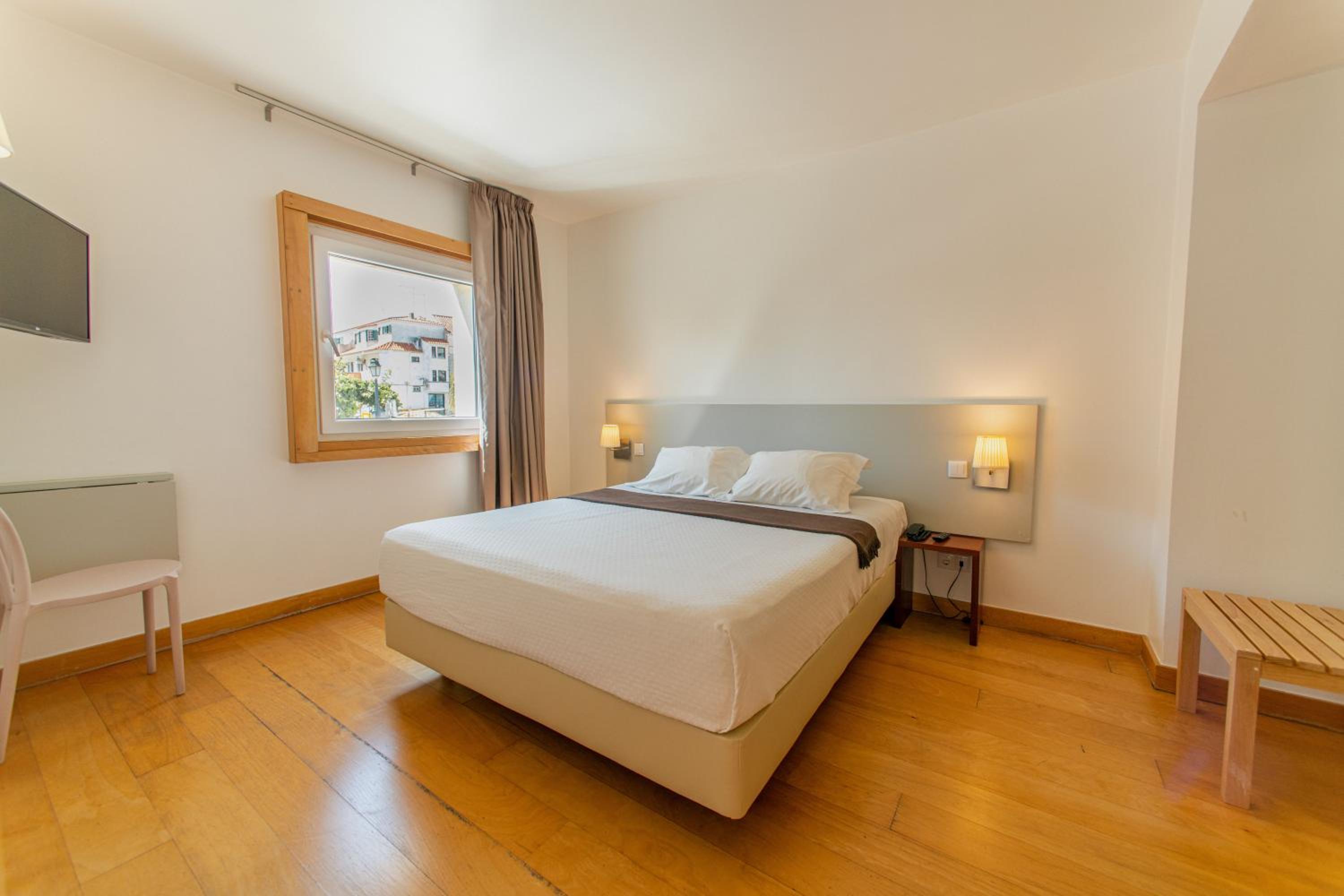 Double Room - Photo 1