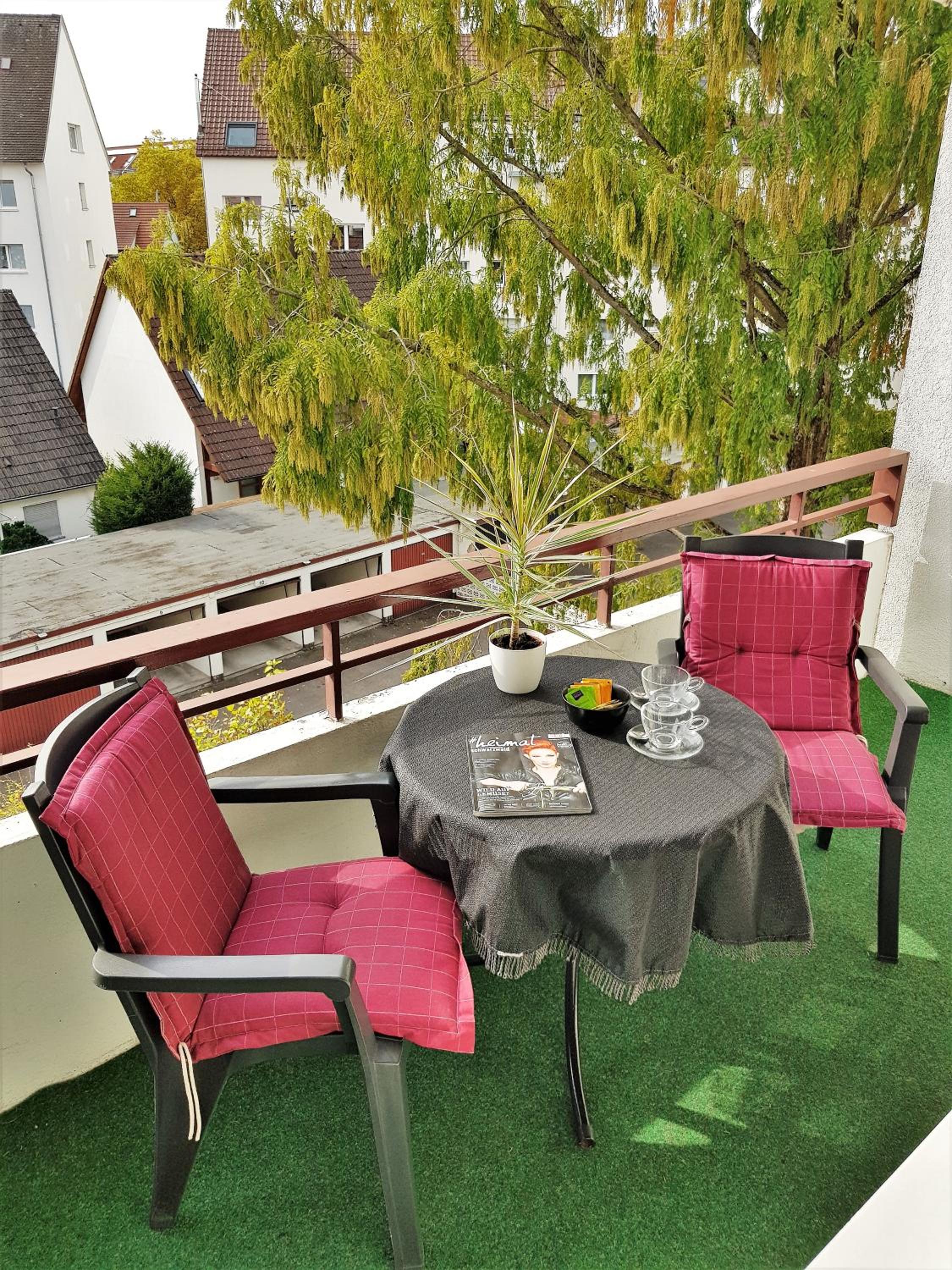 Double Room with Extra Bed and Balcony - Photo 2