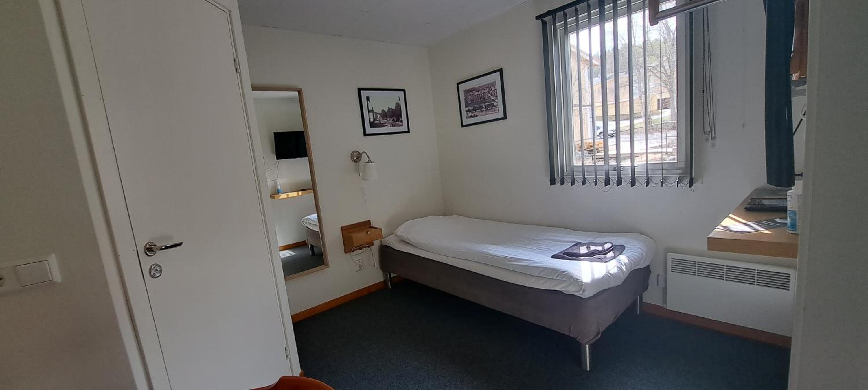 Single Room photo 3