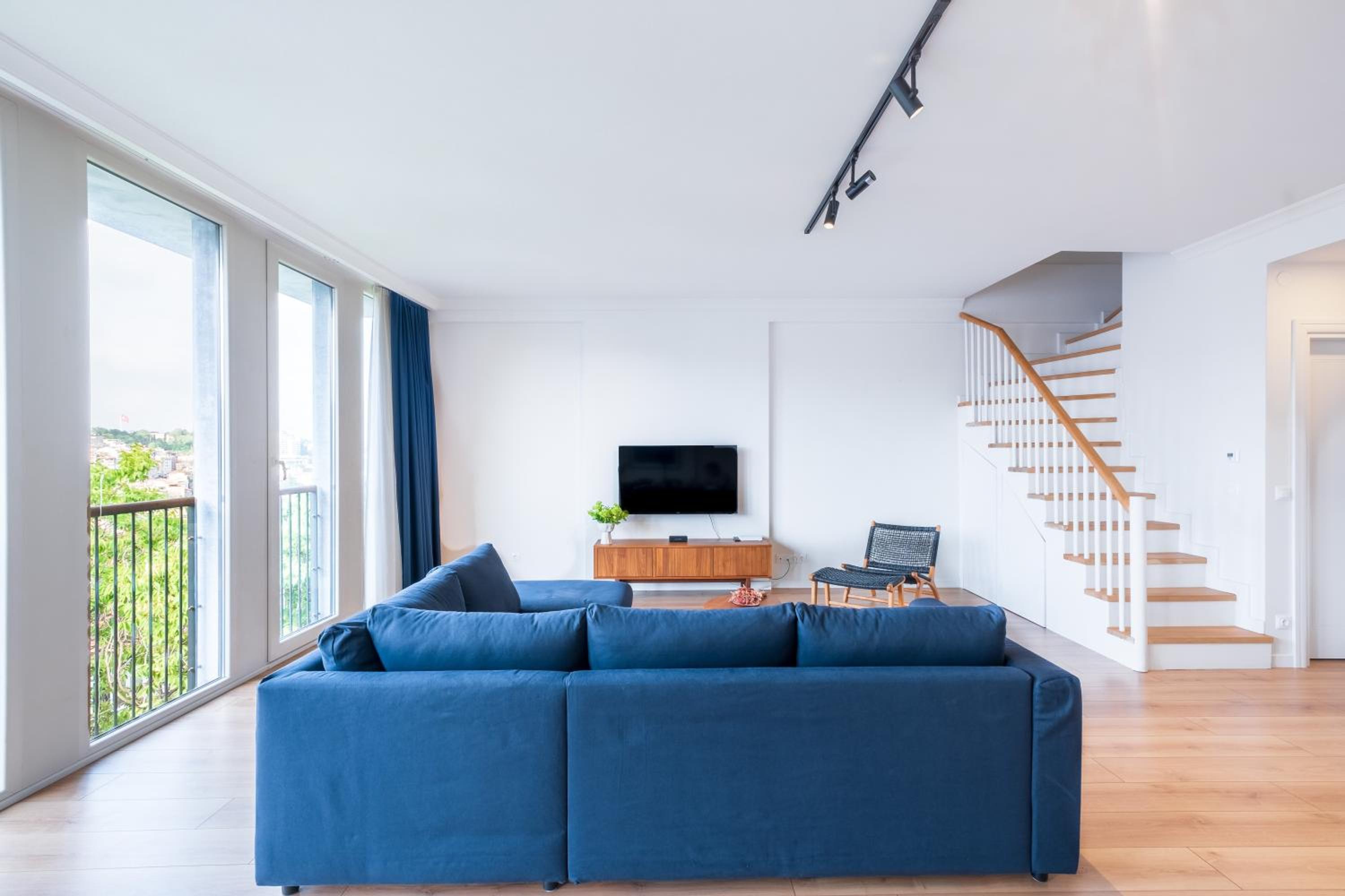 Two-Bedroom Apartment with Terrace photo 2