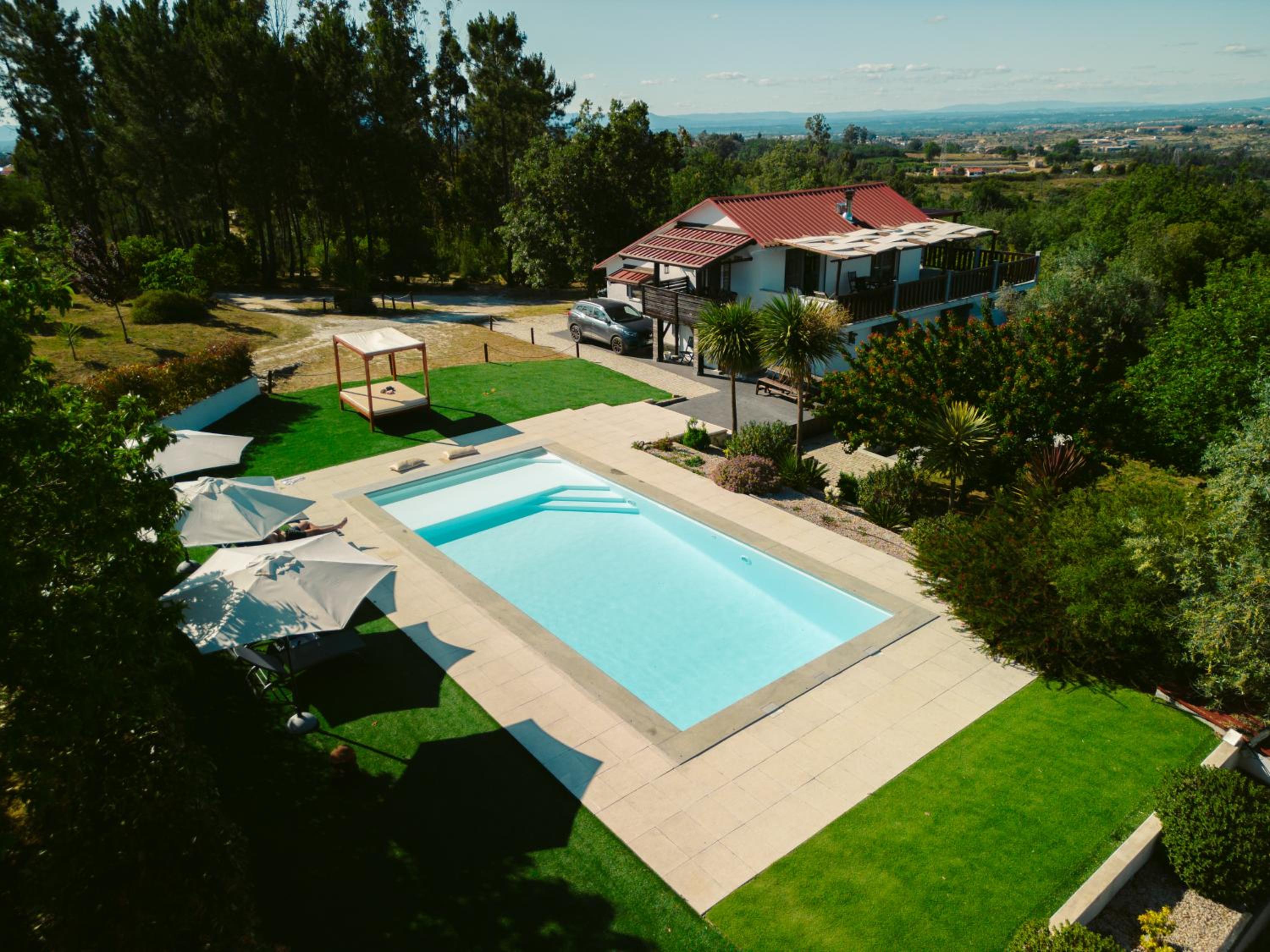 Four-Bedroom House - Photo 24
