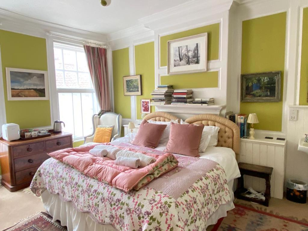 Double or Twin Room with Private Bathroom photo 1
