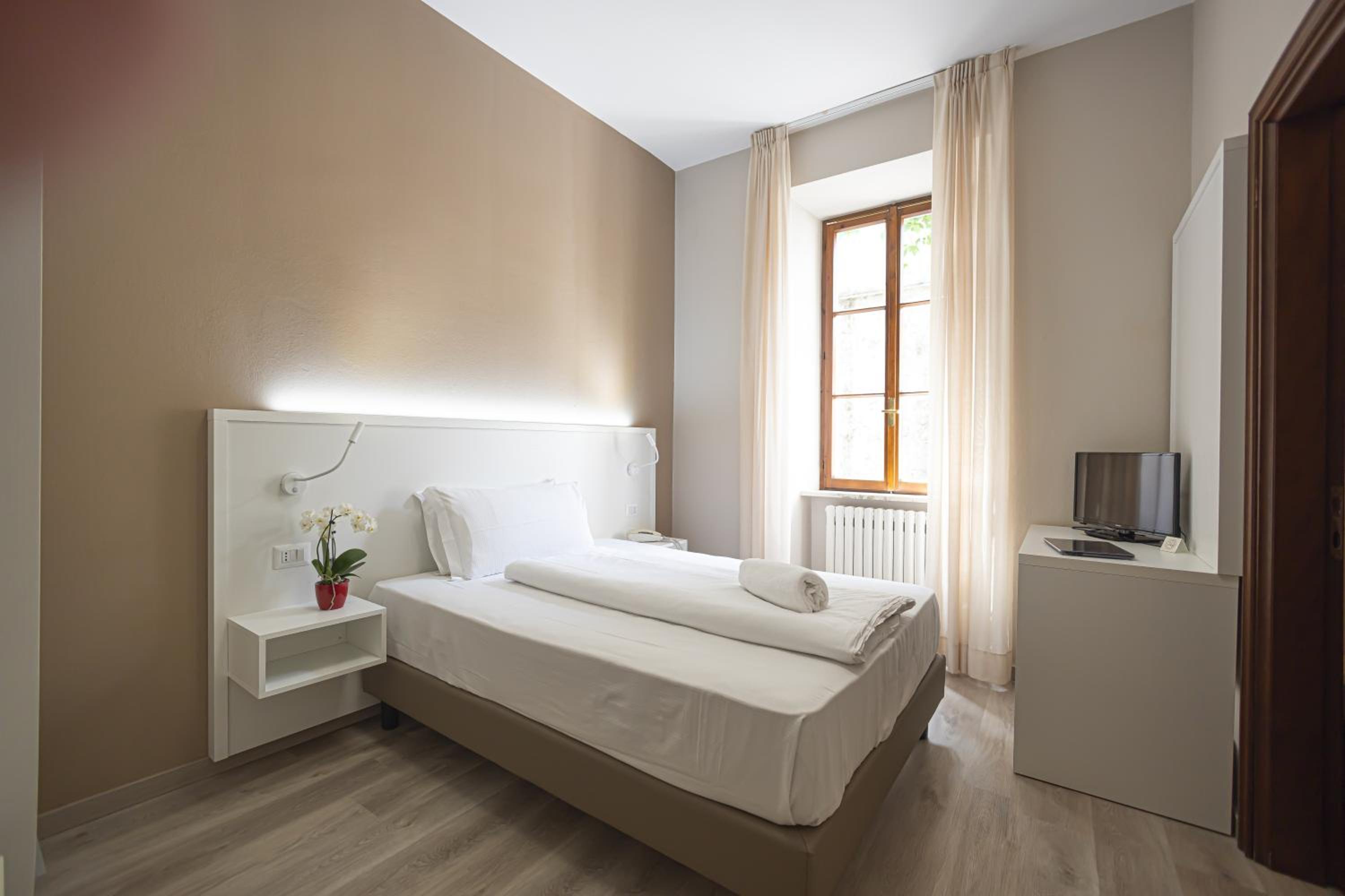 Classic Single Room