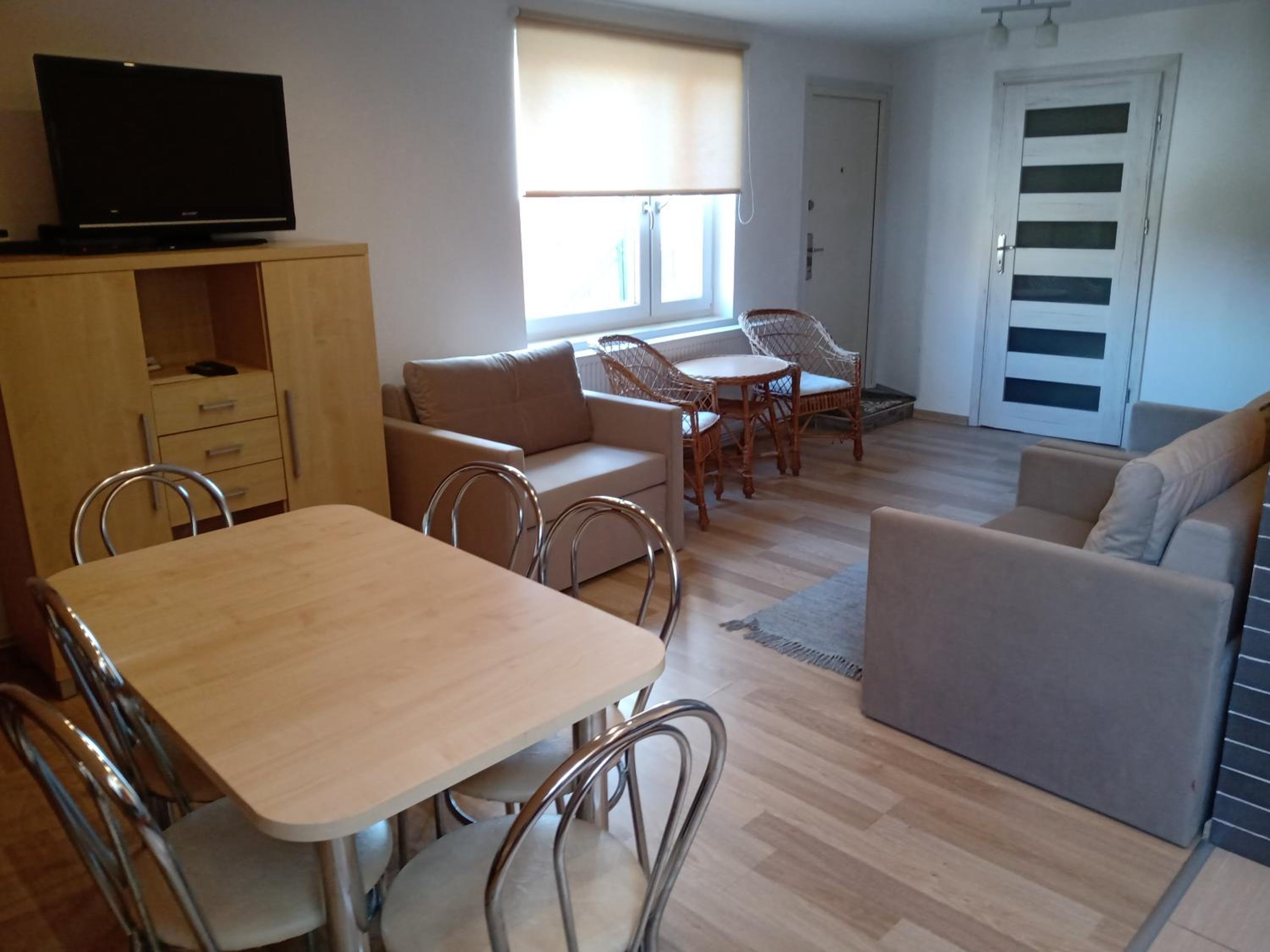 One-Bedroom Apartment - Photo 15