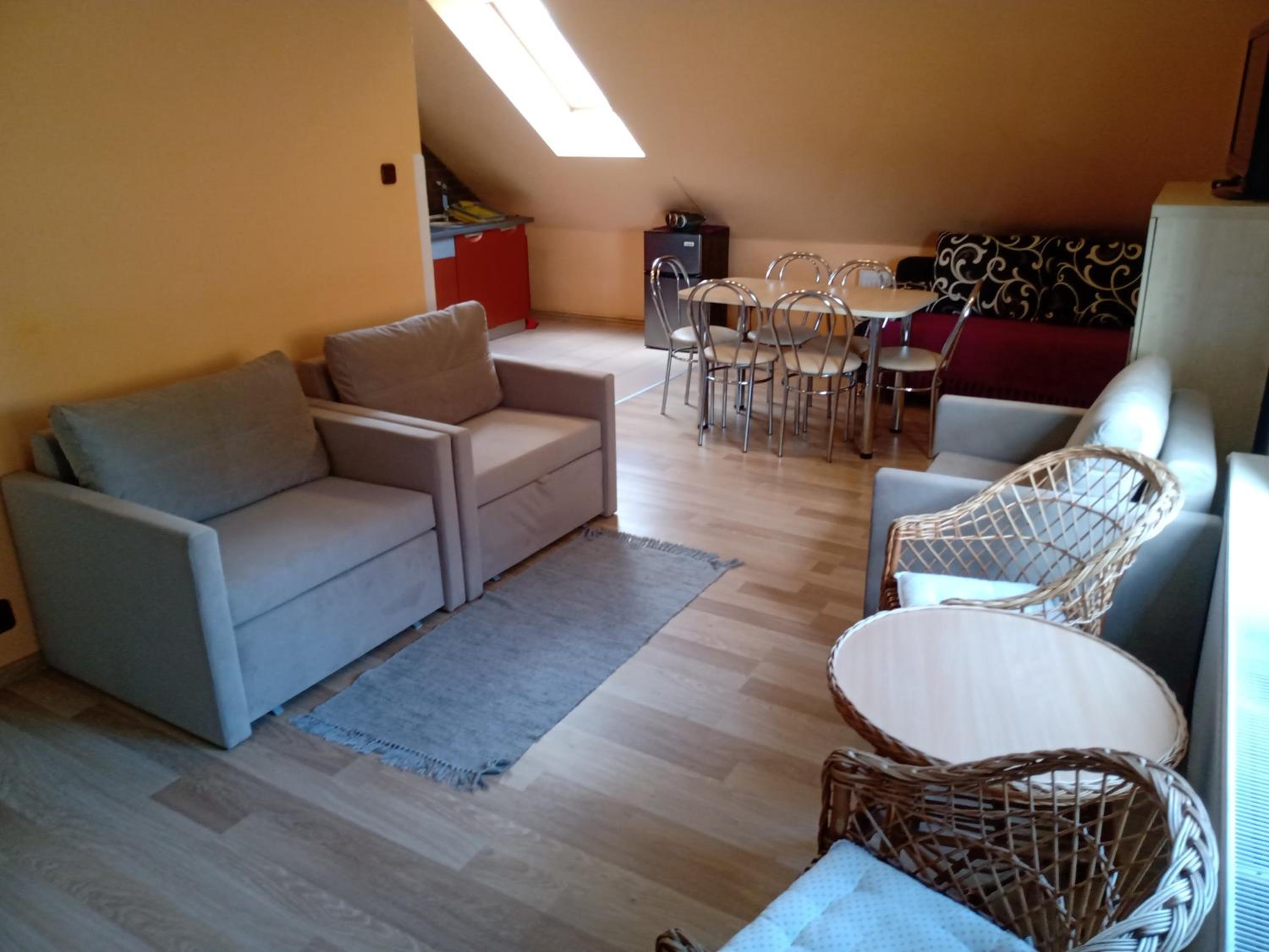 One-Bedroom Apartment - Photo 18