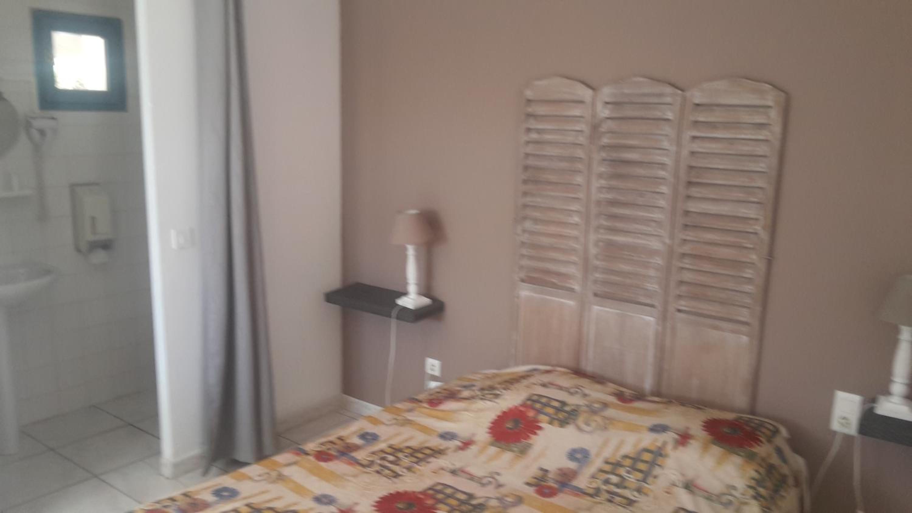 Double Room - Photo 3