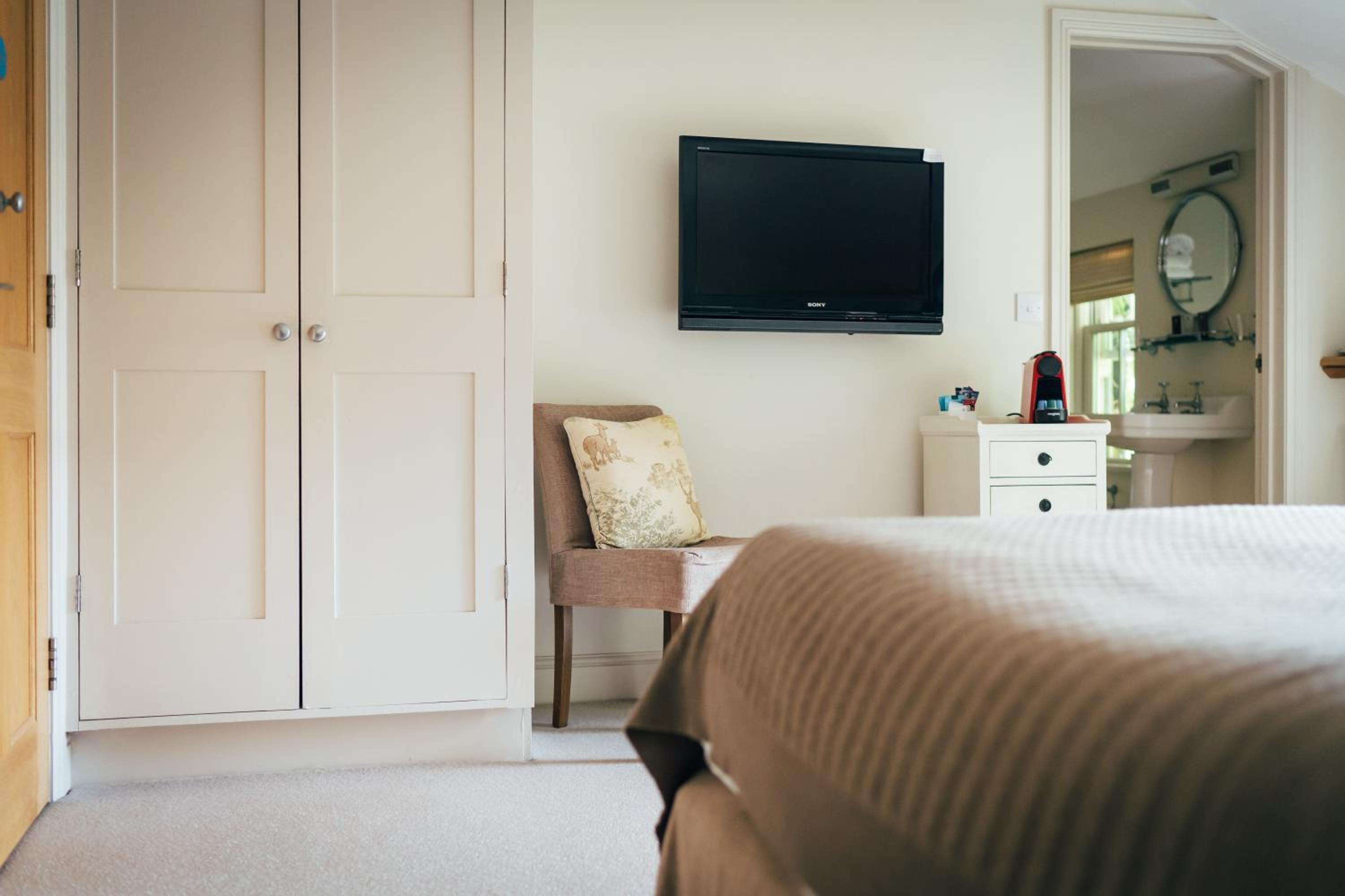Superior Double or Twin Room - Photo 5